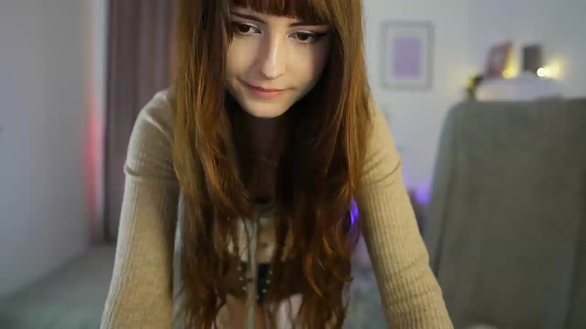 Gallery image thumbnail from Ella_Young's myfreecams stream on, 09/21/2026, 15:35 image 15 of 20