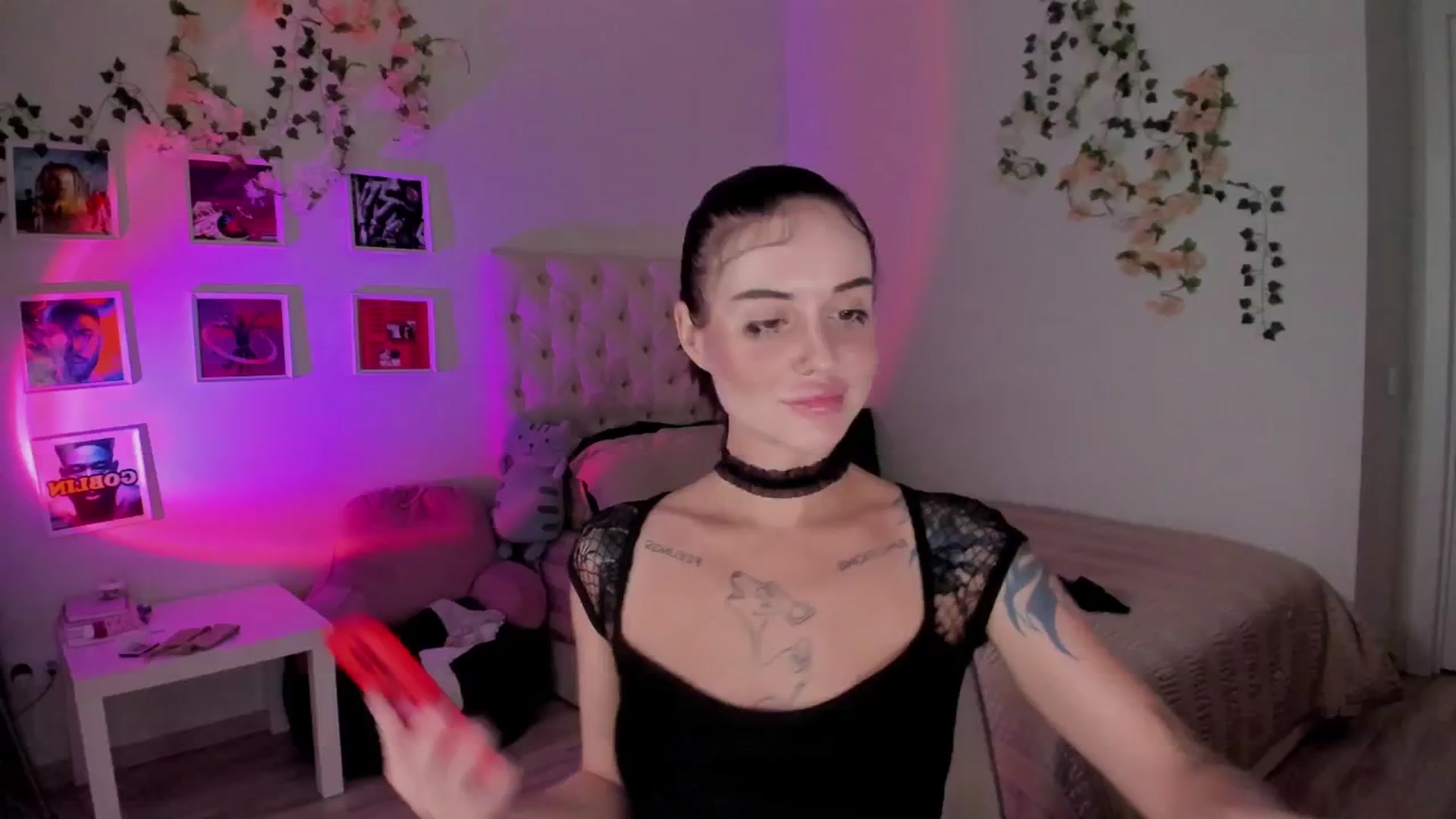 Gallery image thumbnail from Ellaaaa's myfreecams stream on, 09/21/2025, 09:42 image 1 of 20