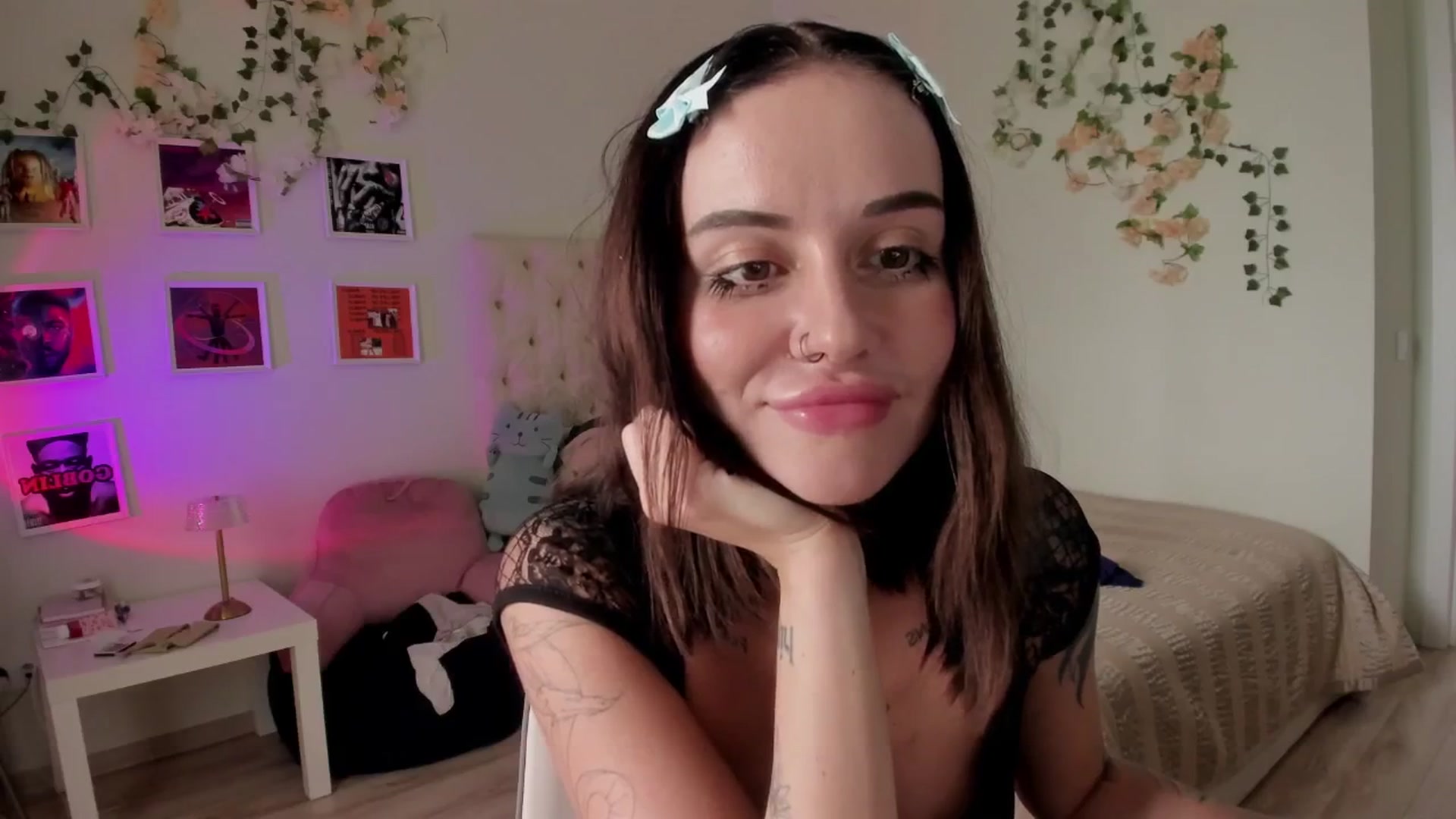 Gallery image thumbnail from Ellaaaa's myfreecams stream on, 09/21/2025, 10:52 image 7 of 20