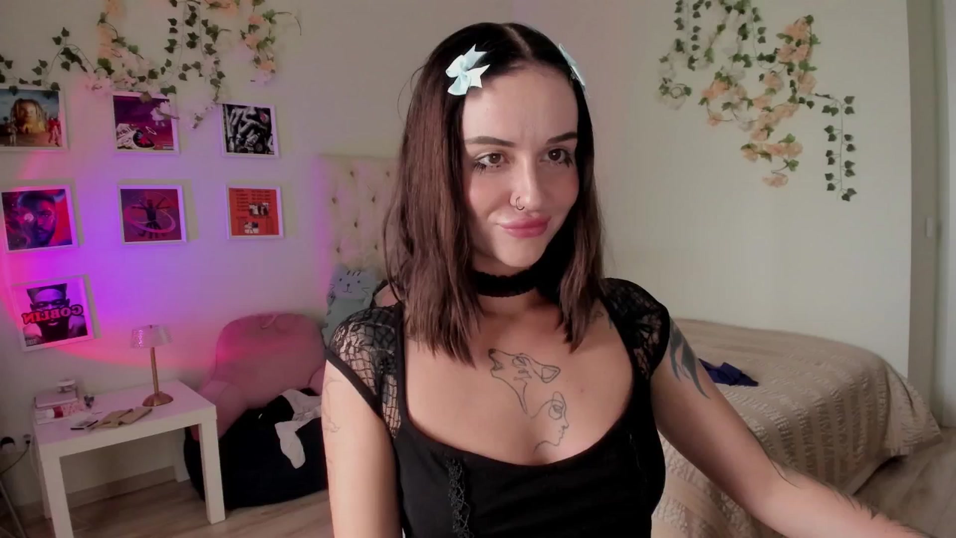 Gallery image thumbnail from Ellaaaa's myfreecams stream on, 09/21/2025, 10:52 image 1 of 20