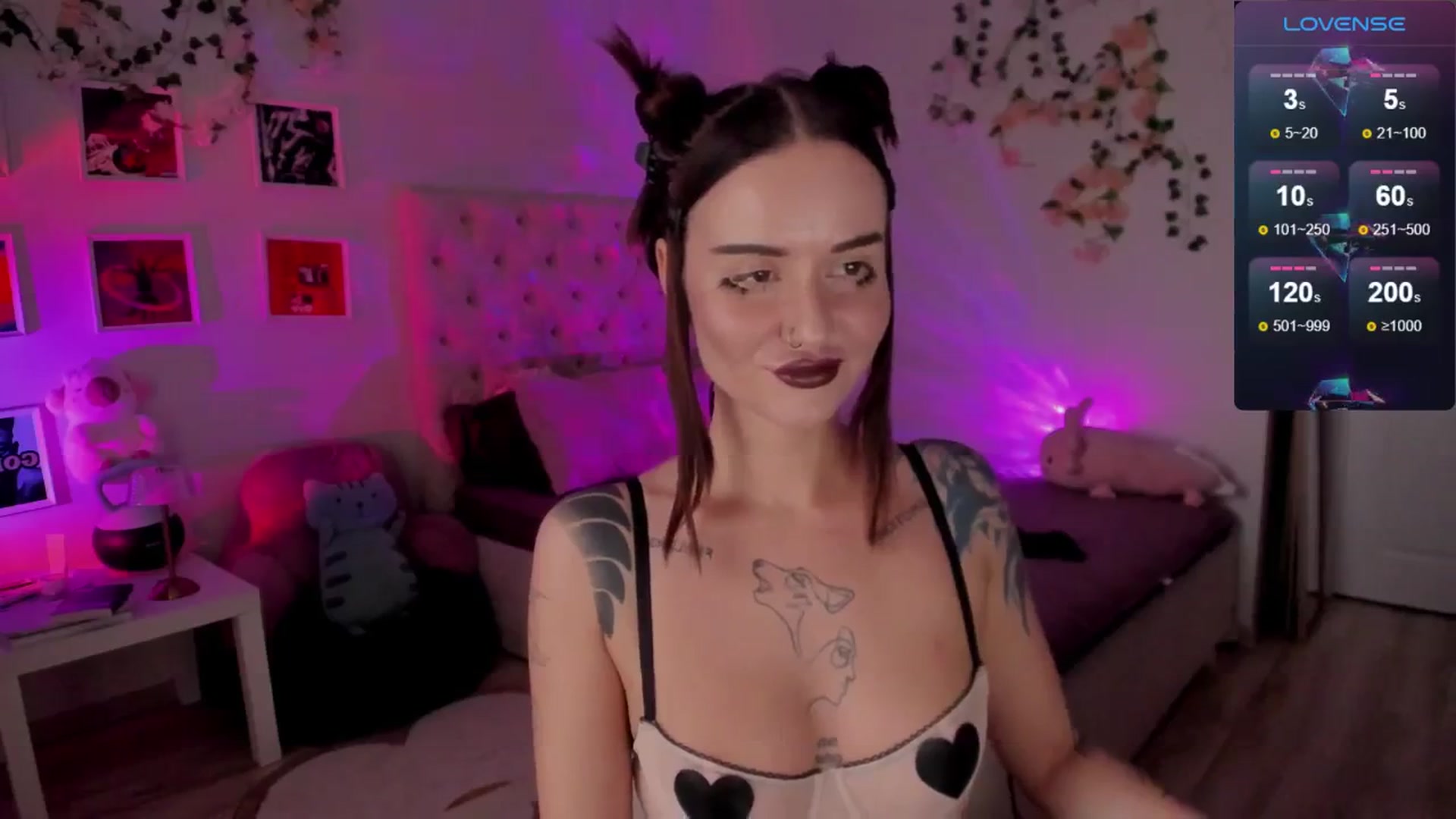 Gallery image thumbnail from Ellaaaa's myfreecams stream on, 10/25/2025, 10:24 image 9 of 20