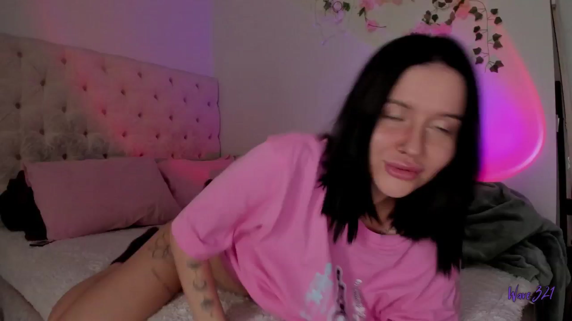 Gallery image thumbnail from Ellaaaa's myfreecams stream on, 11/02/2025, 09:26 image 13 of 20