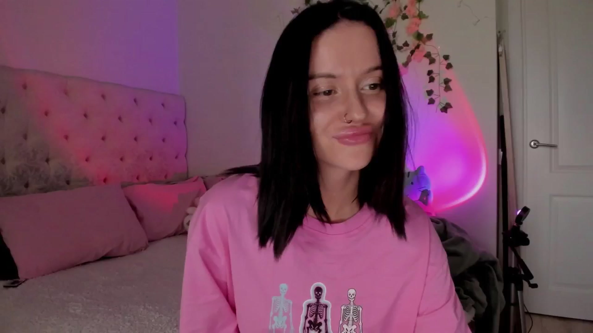 Gallery image thumbnail from Ellaaaa's myfreecams stream on, 11/02/2025, 09:26 image 18 of 20