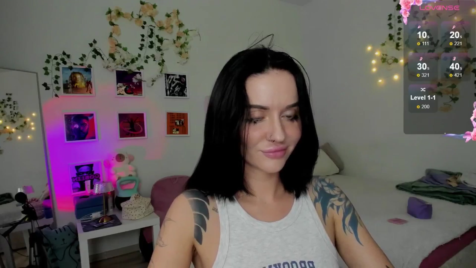 Gallery image thumbnail from Ellaaaa's myfreecams stream on, 11/05/2025, 11:15 image 15 of 20