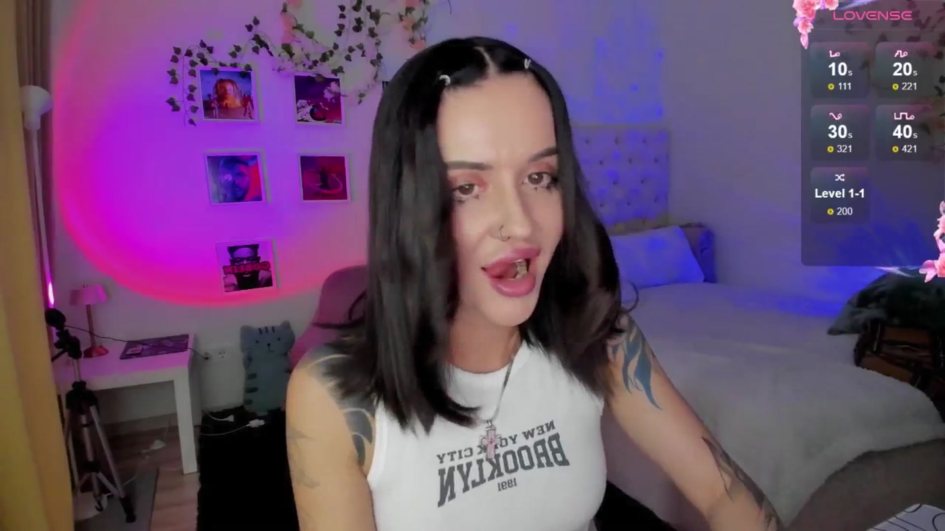 Gallery image thumbnail from Ellaaaa's myfreecams stream on, 11/10/2025, 10:29 image 3 of 20