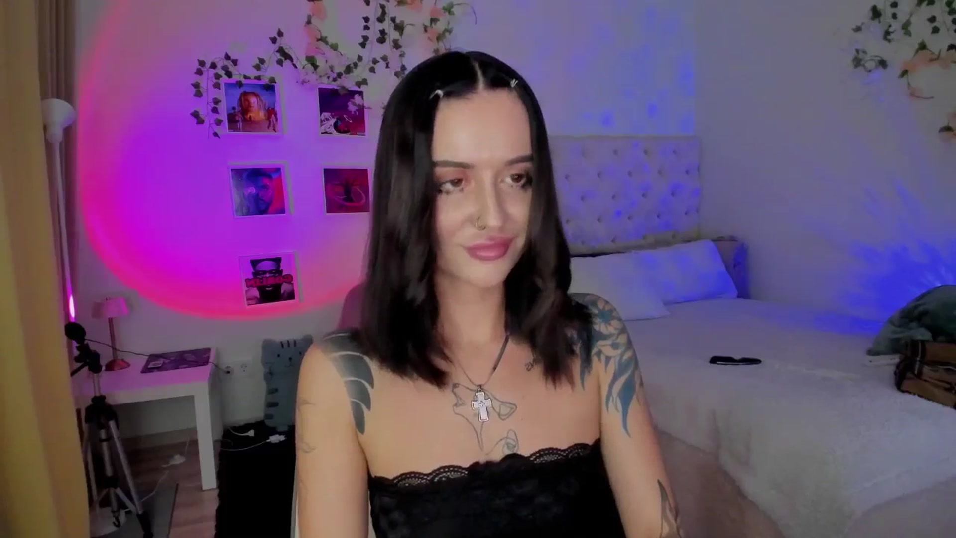 Gallery image thumbnail from Ellaaaa's myfreecams stream on, 11/10/2025, 10:29 image 15 of 20