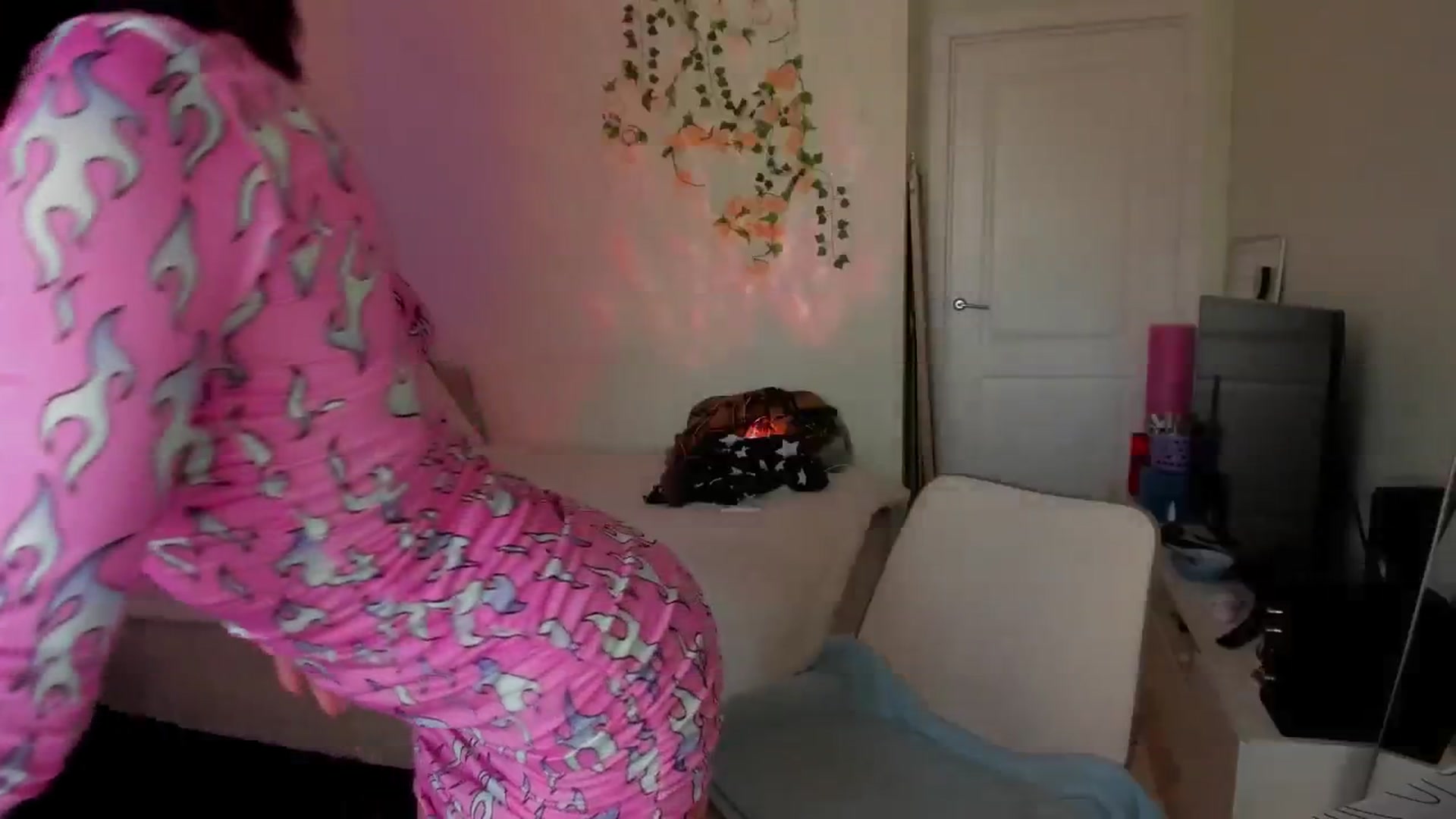 Gallery image thumbnail from Ellaaaa's myfreecams stream on, 11/15/2025, 09:30 image 11 of 20