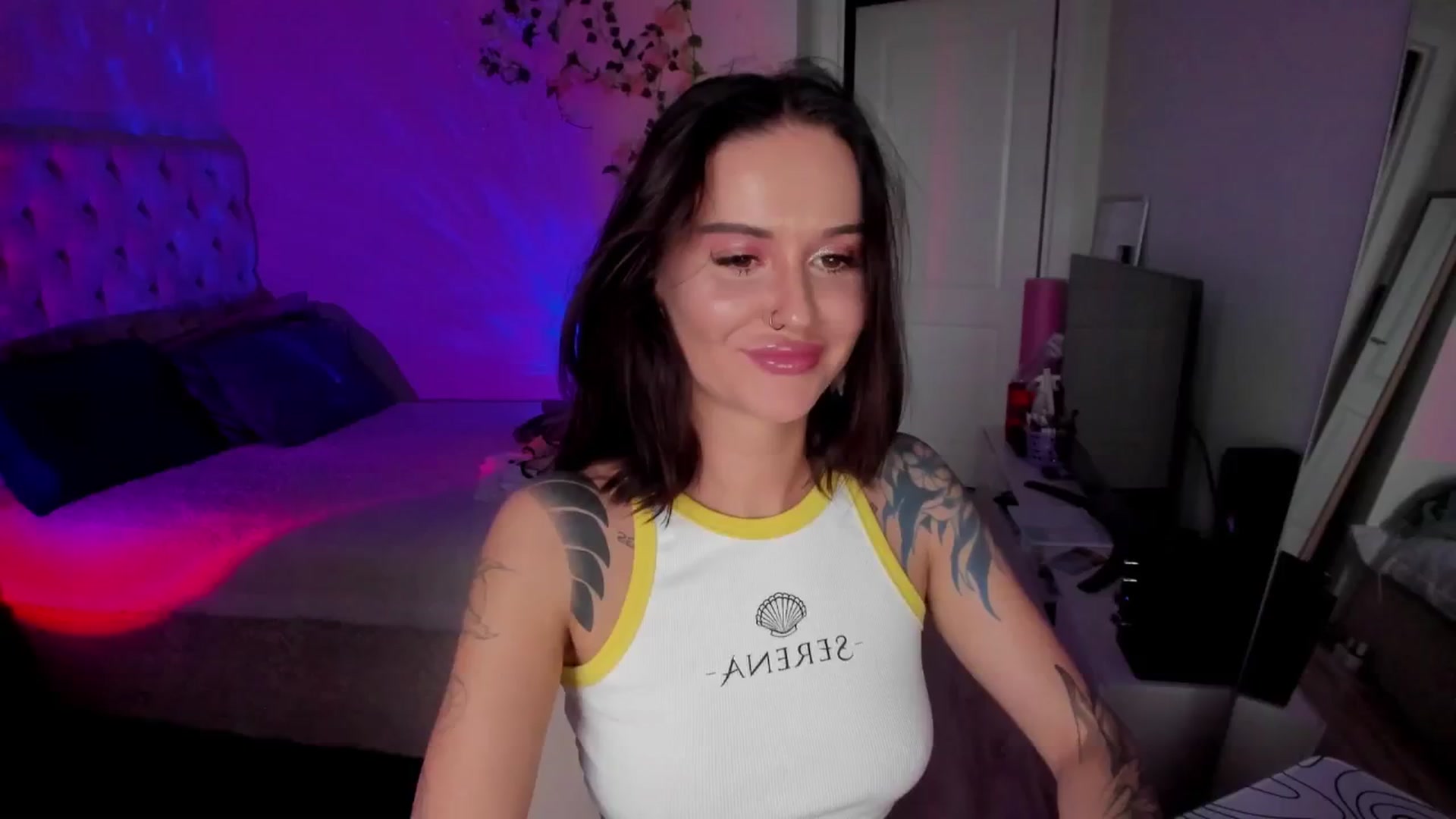 Gallery image thumbnail from Ellaaaa's myfreecams stream on, 11/22/2025, 10:13 image 11 of 20
