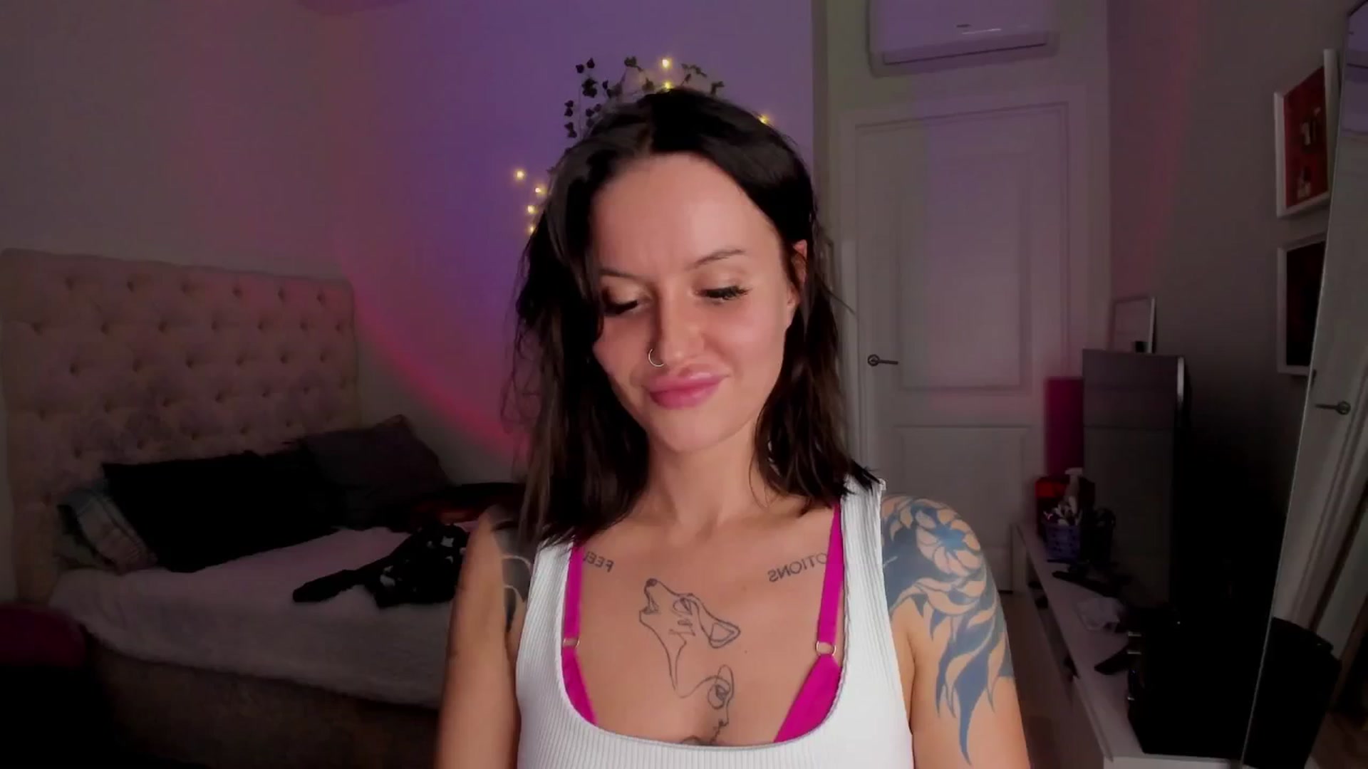 Gallery image thumbnail from Ellaaaa's myfreecams stream on, 11/24/2025, 14:30 image 18 of 20