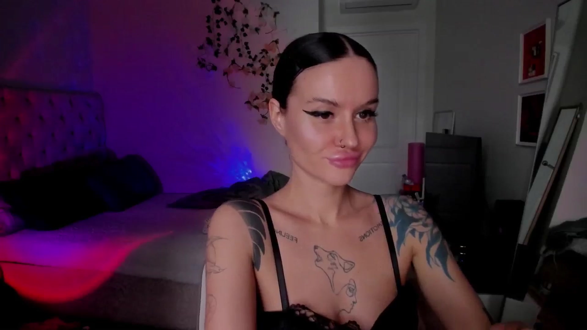 Gallery image thumbnail from Ellaaaa's myfreecams stream on, 11/26/2025, 10:58 image 9 of 20