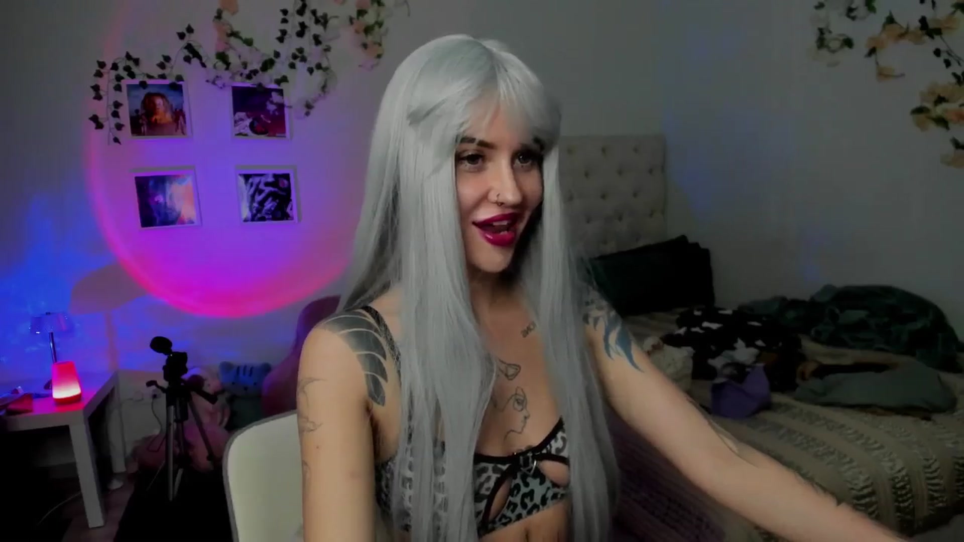 Gallery image thumbnail from Ellaaaa's myfreecams stream on, 12/03/2025, 15:29 image 16 of 20