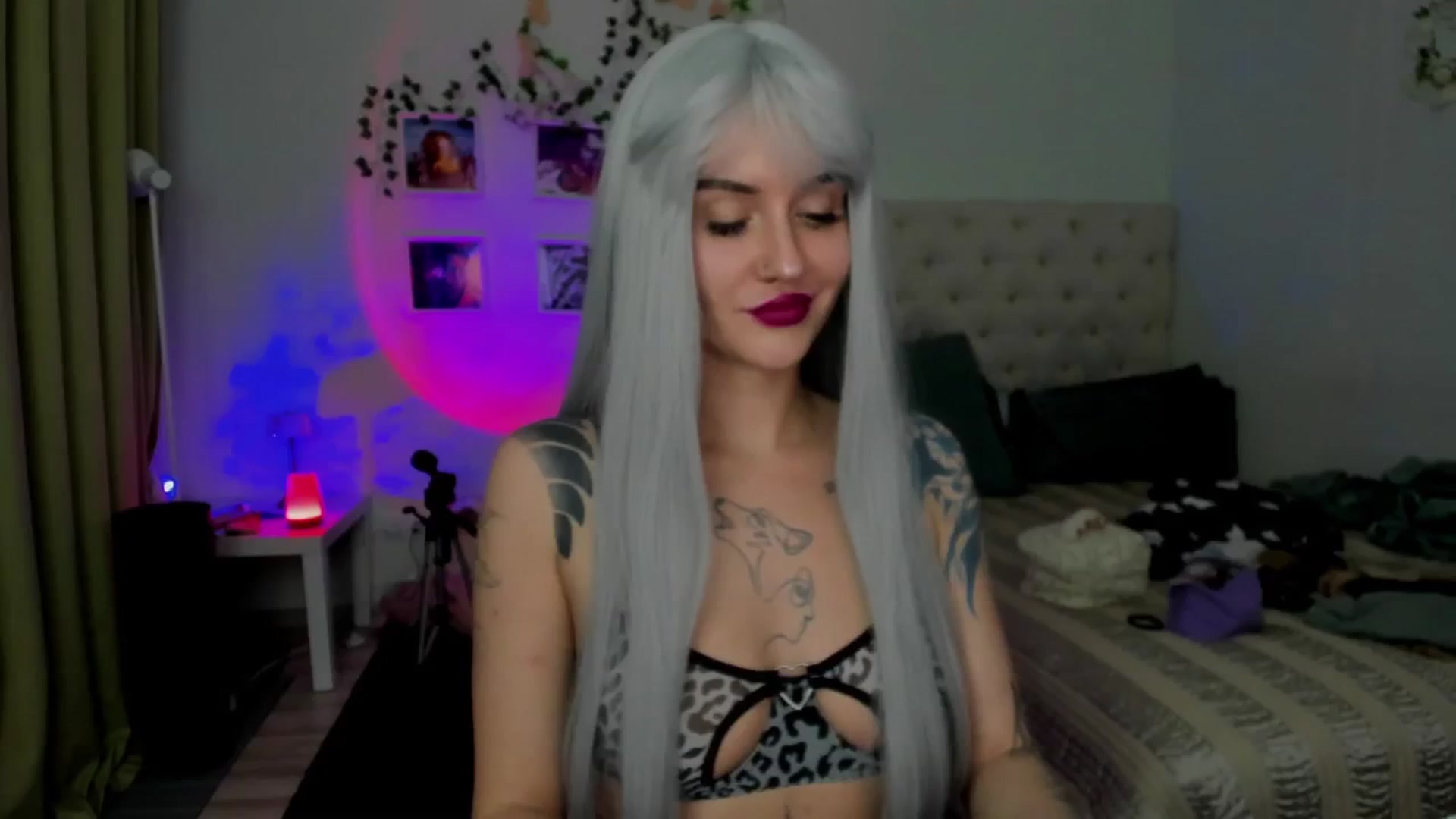 Gallery image thumbnail from Ellaaaa's myfreecams stream on, 12/03/2025, 15:29 image 7 of 20