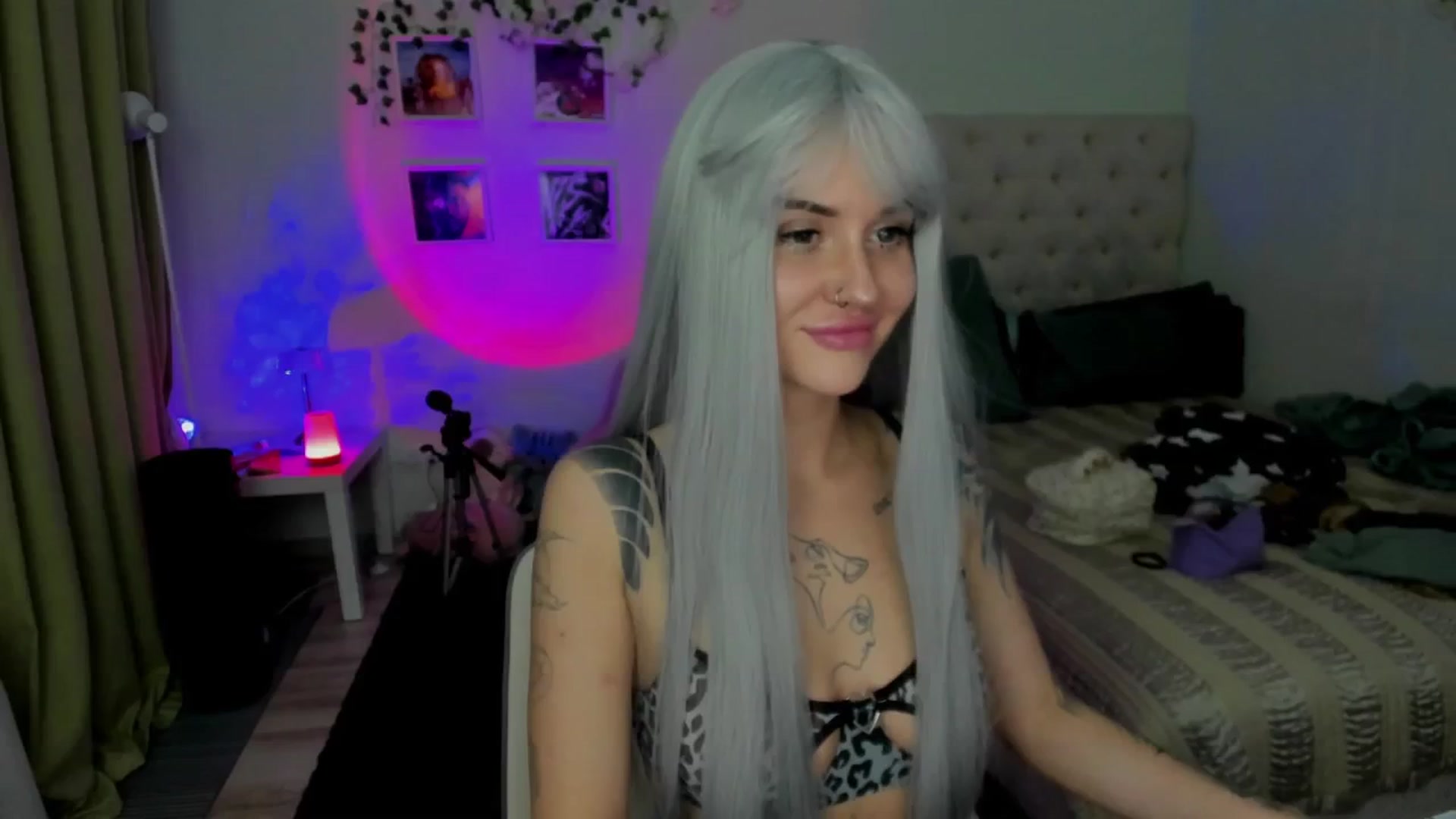 Gallery image thumbnail from Ellaaaa's myfreecams stream on, 12/03/2025, 15:29 image 1 of 20