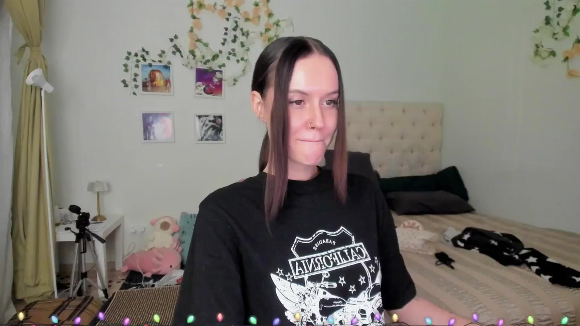 Gallery image thumbnail from Ellaaaa's myfreecams stream on, 12/05/2025, 15:11 image 12 of 20
