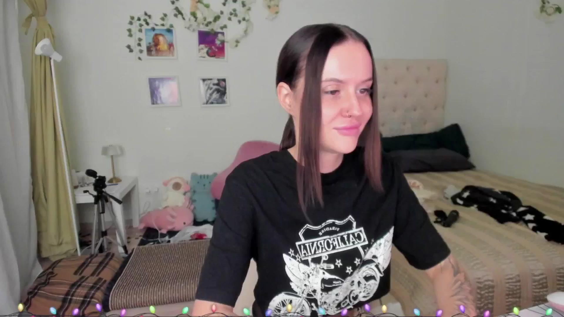 Gallery image thumbnail from Ellaaaa's myfreecams stream on, 12/05/2025, 15:11 image 17 of 20
