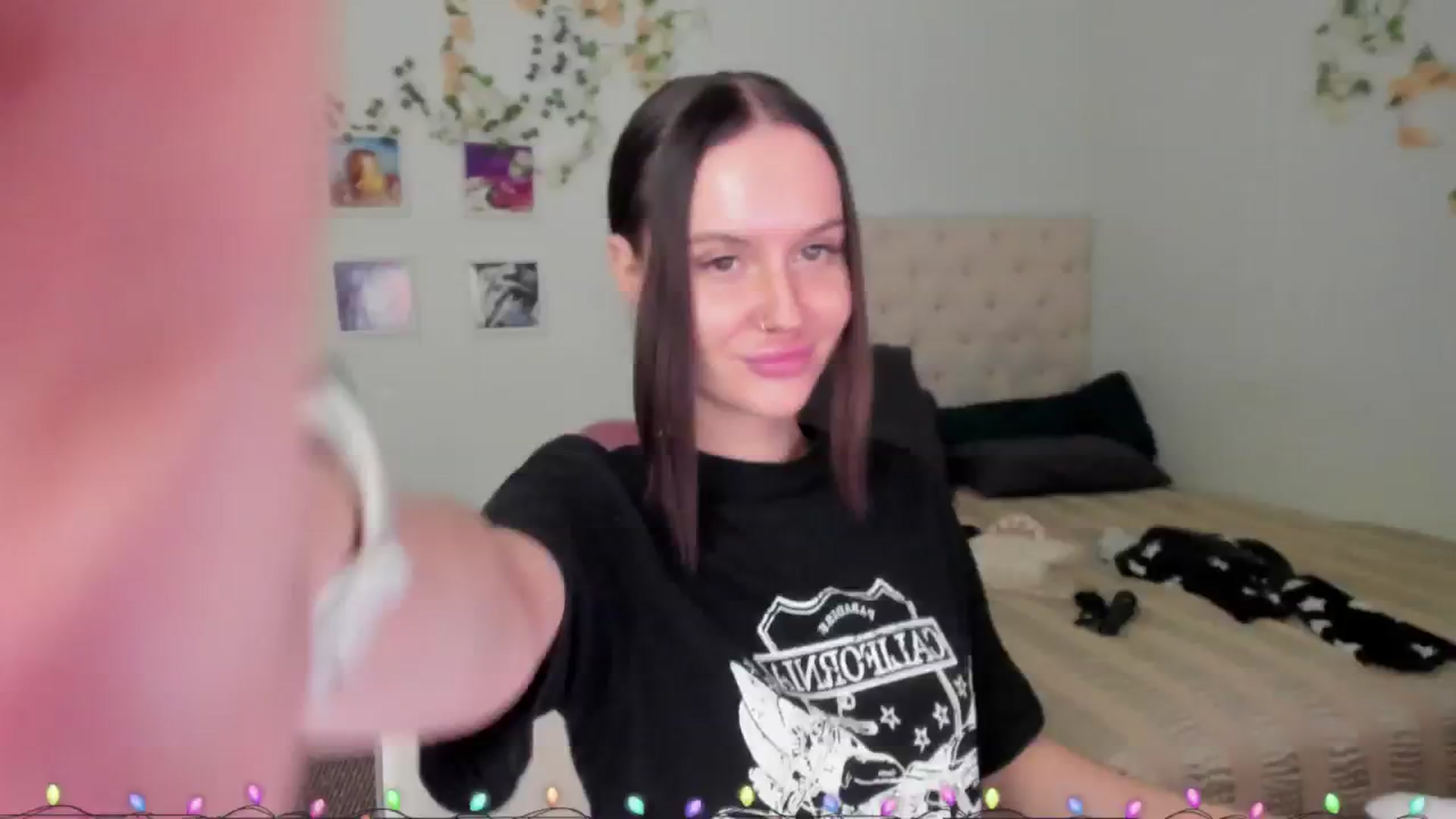 Gallery image thumbnail from Ellaaaa's myfreecams stream on, 12/05/2025, 15:11 image 18 of 20