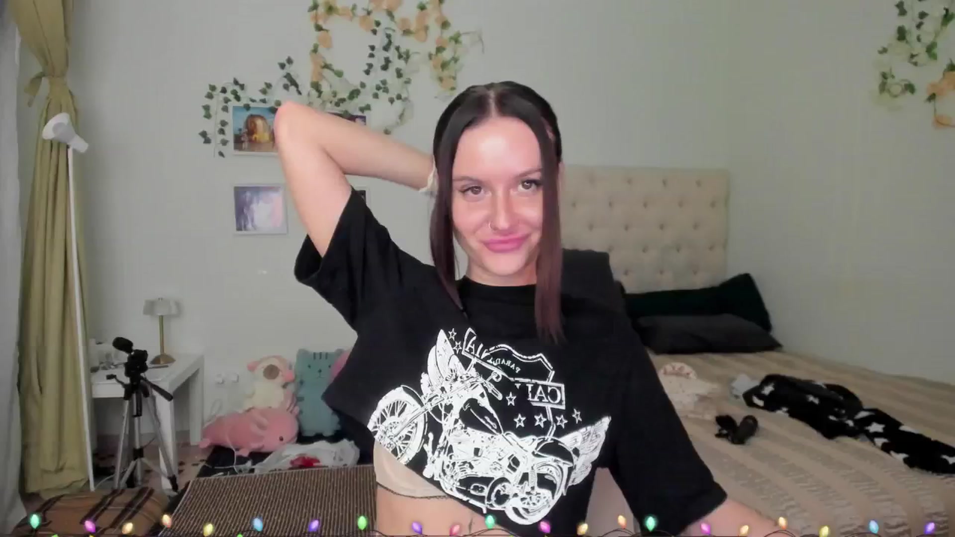 Gallery image thumbnail from Ellaaaa's myfreecams stream on, 12/05/2025, 15:11 image 16 of 20