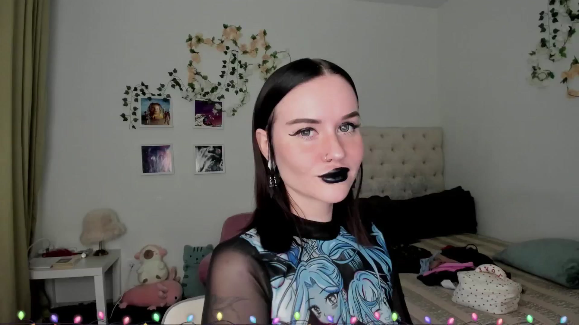 Gallery image thumbnail from Ellaaaa's myfreecams stream on, 12/07/2025, 09:22 image 1 of 20