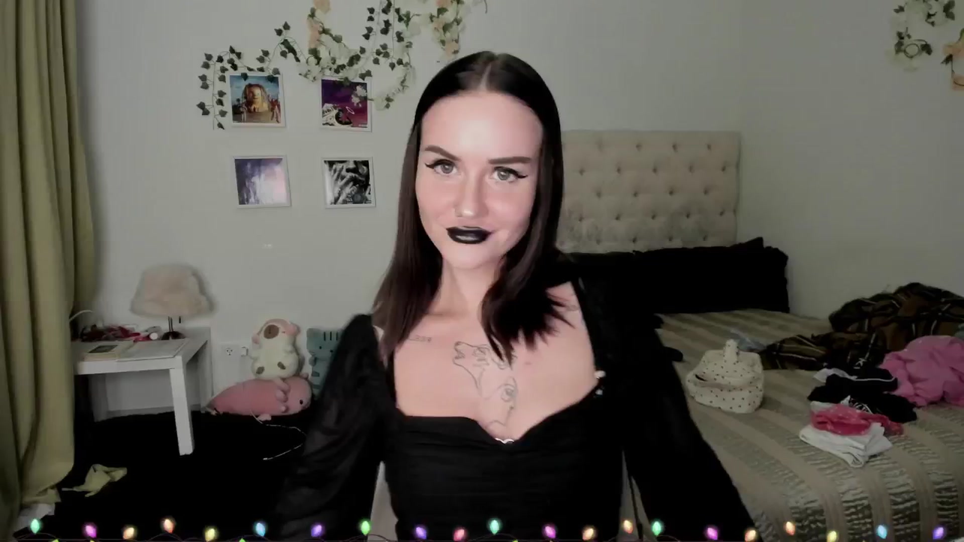 Gallery image thumbnail from Ellaaaa's myfreecams stream on, 12/08/2025, 14:02 image 20 of 20