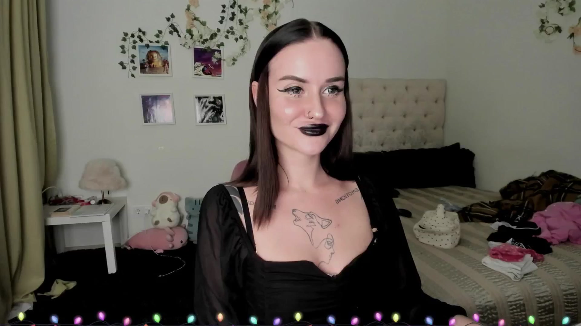Gallery image thumbnail from Ellaaaa's myfreecams stream on, 12/08/2025, 14:02 image 19 of 20