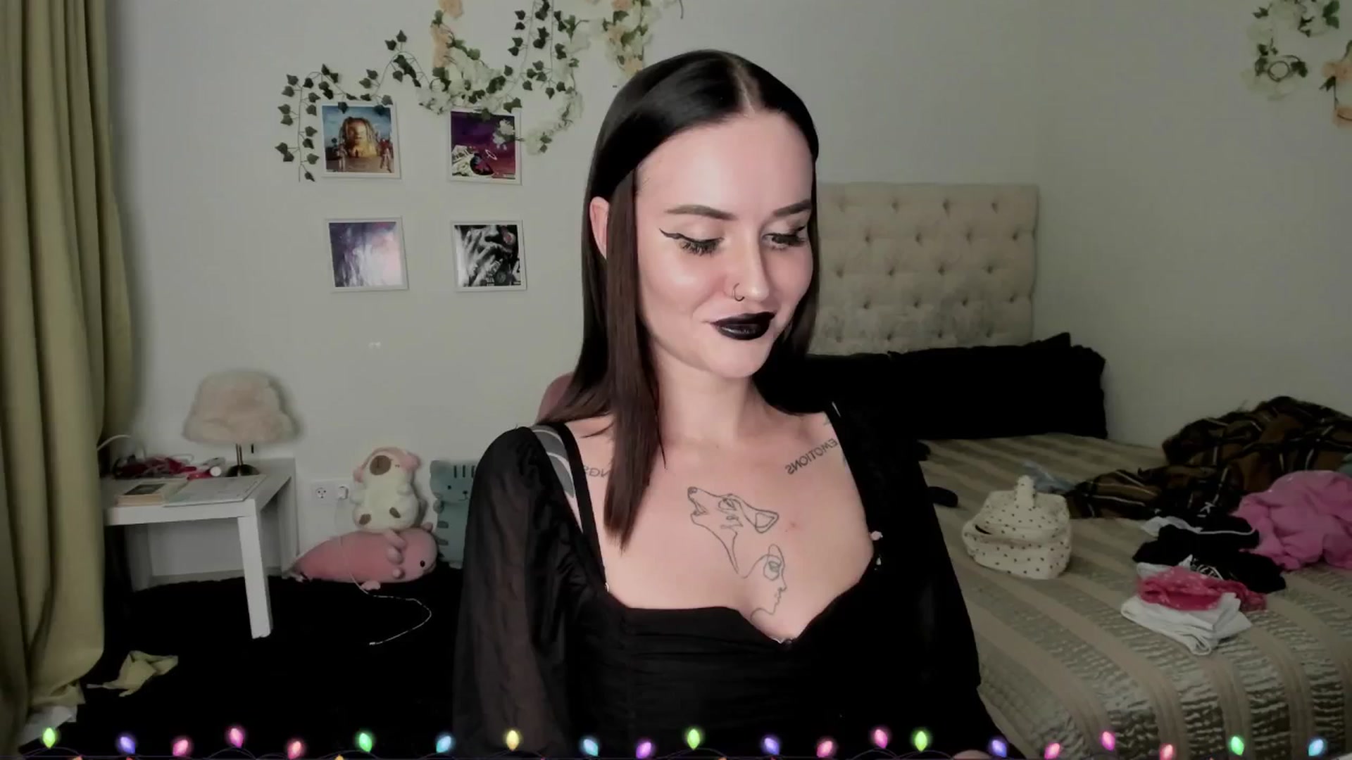 Gallery image thumbnail from Ellaaaa's myfreecams stream on, 12/08/2025, 14:02 image 16 of 20