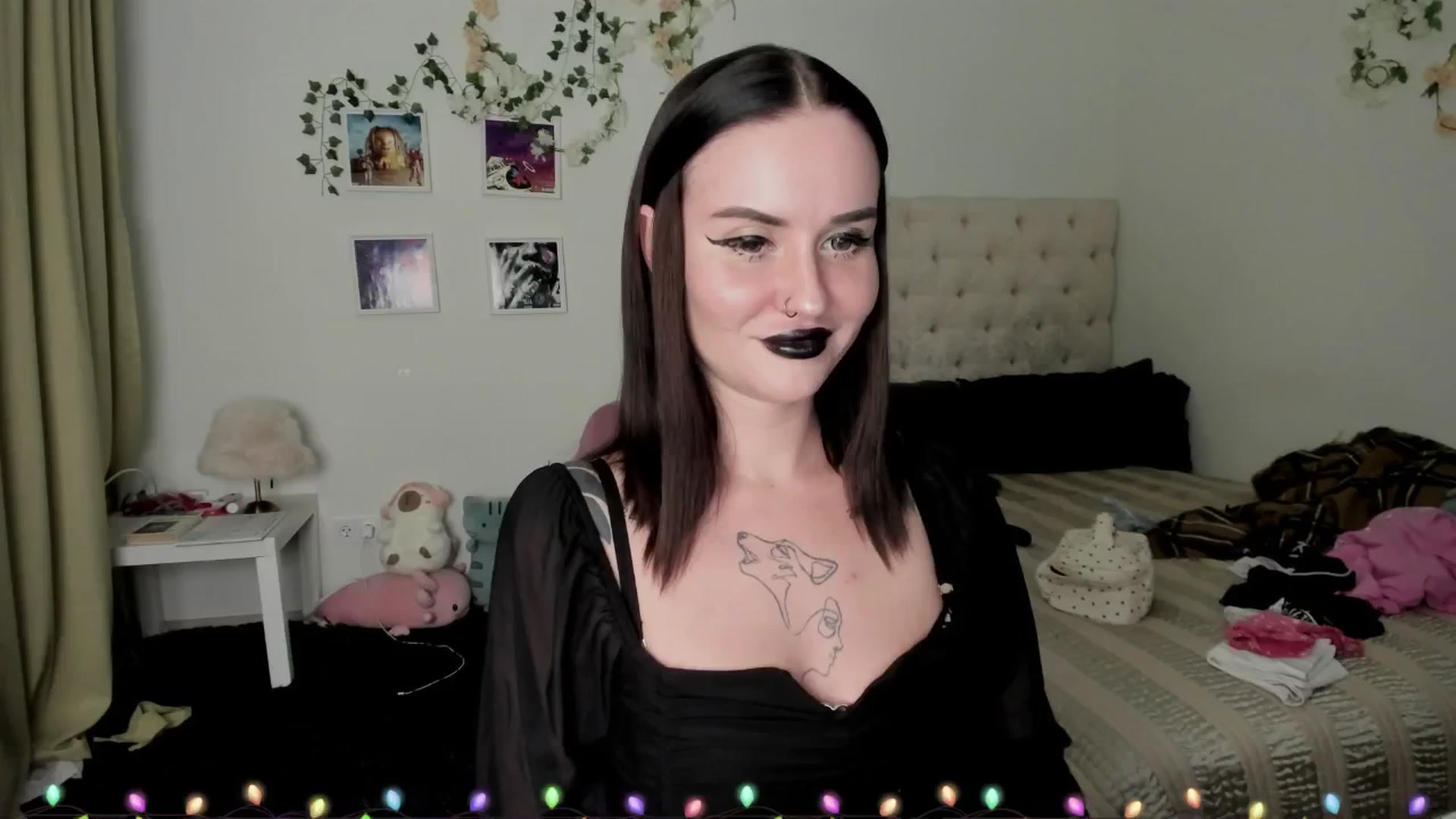 Gallery image thumbnail from Ellaaaa's myfreecams stream on, 12/08/2025, 14:02 image 10 of 20