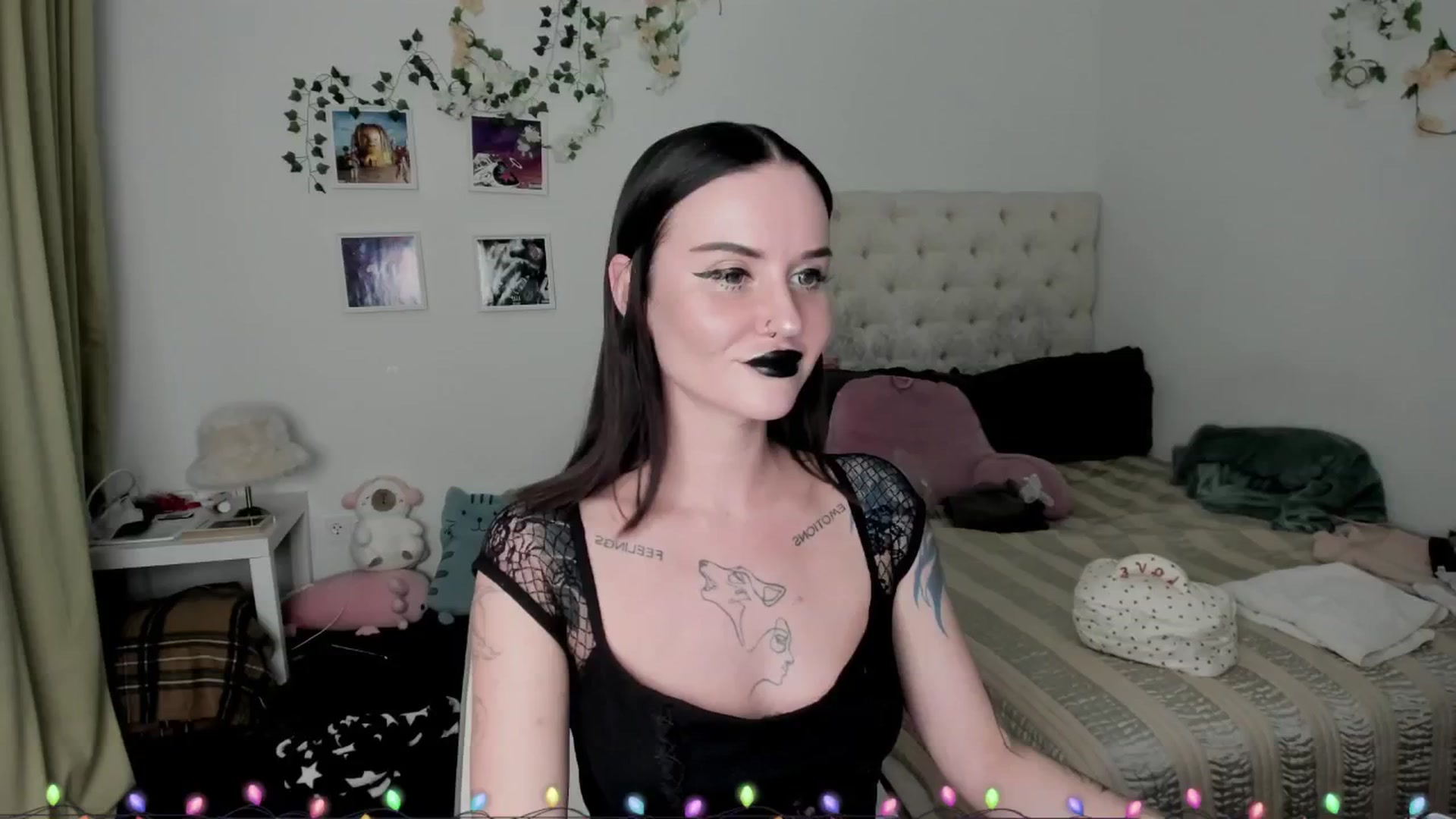 Gallery image thumbnail from Ellaaaa's myfreecams stream on, 12/09/2025, 14:39 image 4 of 20
