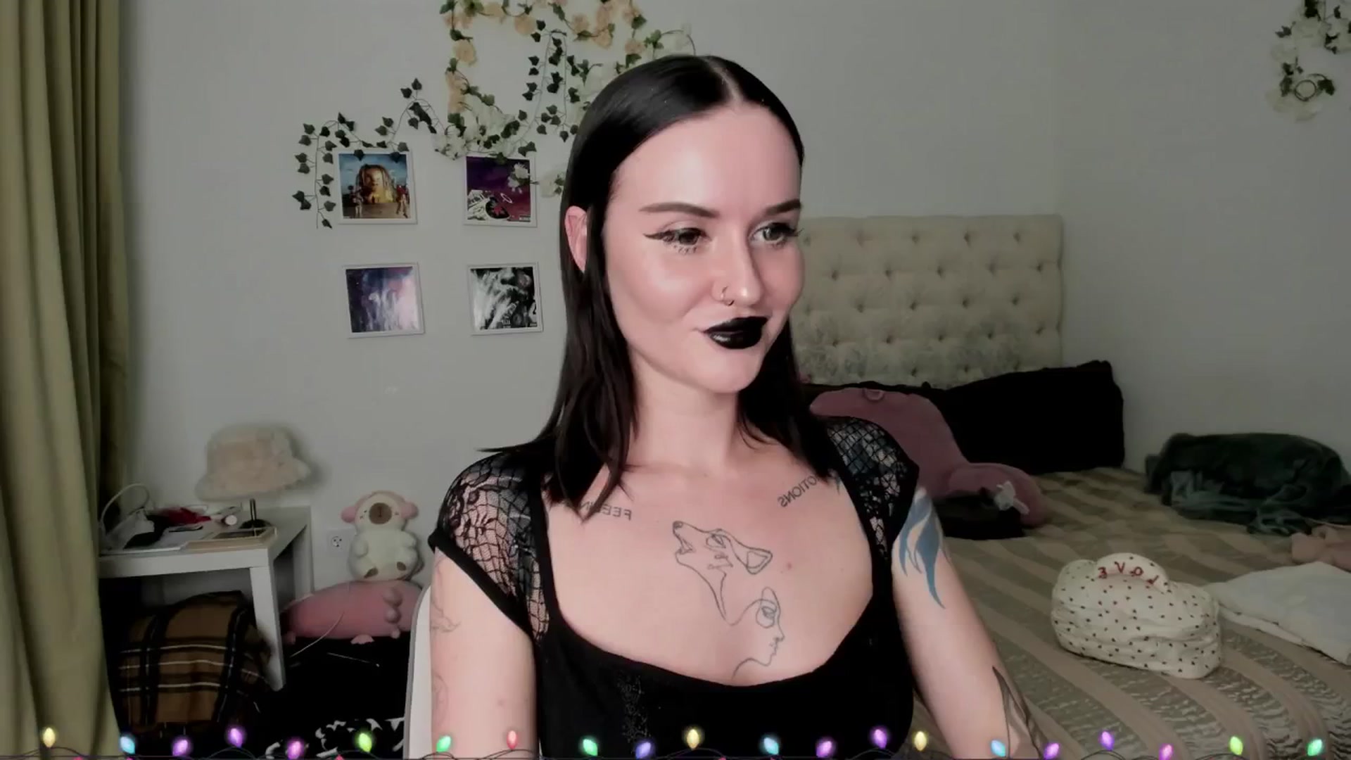 Gallery image thumbnail from Ellaaaa's myfreecams stream on, 12/09/2025, 14:39 image 16 of 20