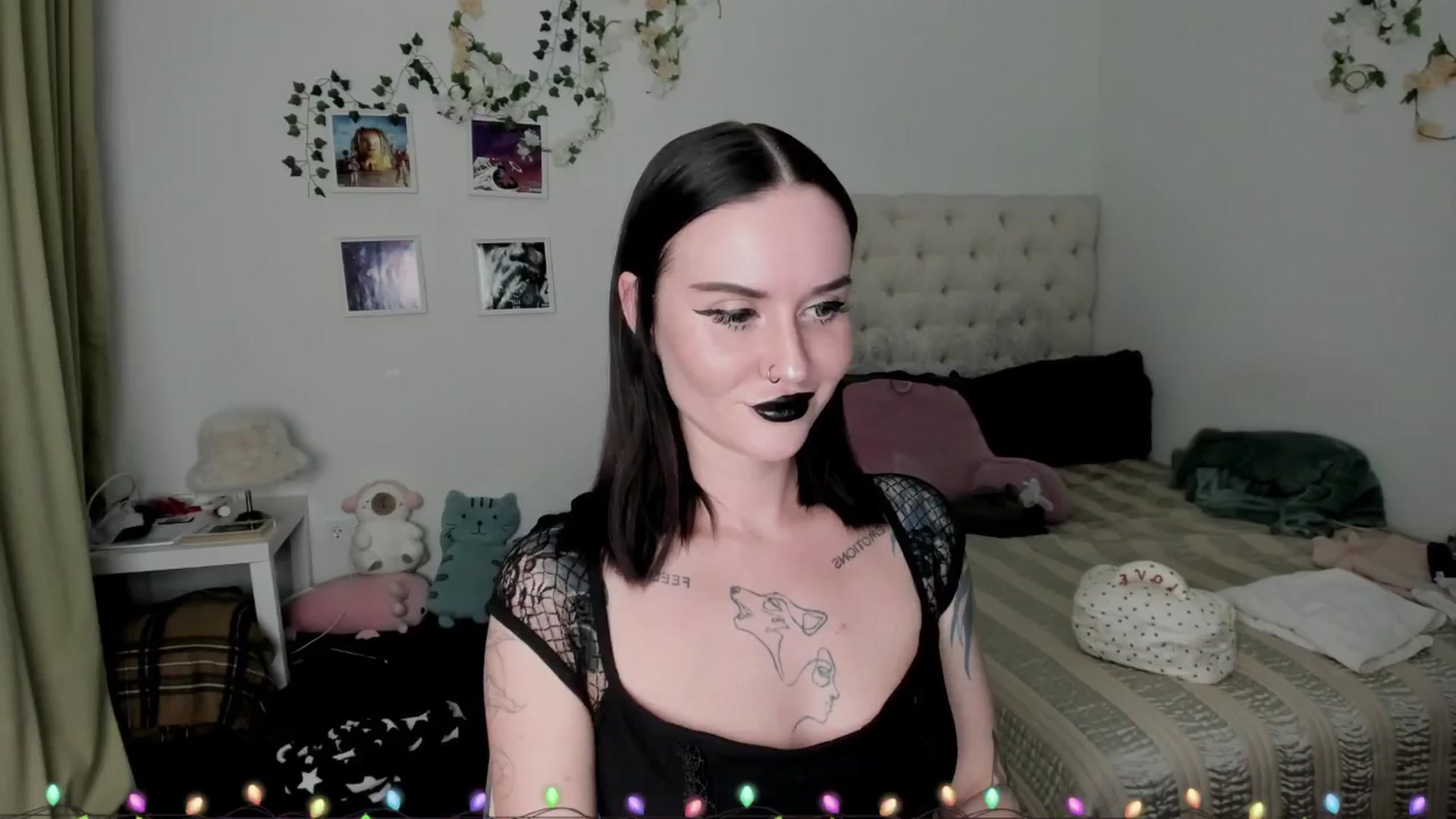 Gallery image thumbnail from Ellaaaa's myfreecams stream on, 12/09/2025, 14:39 image 2 of 20