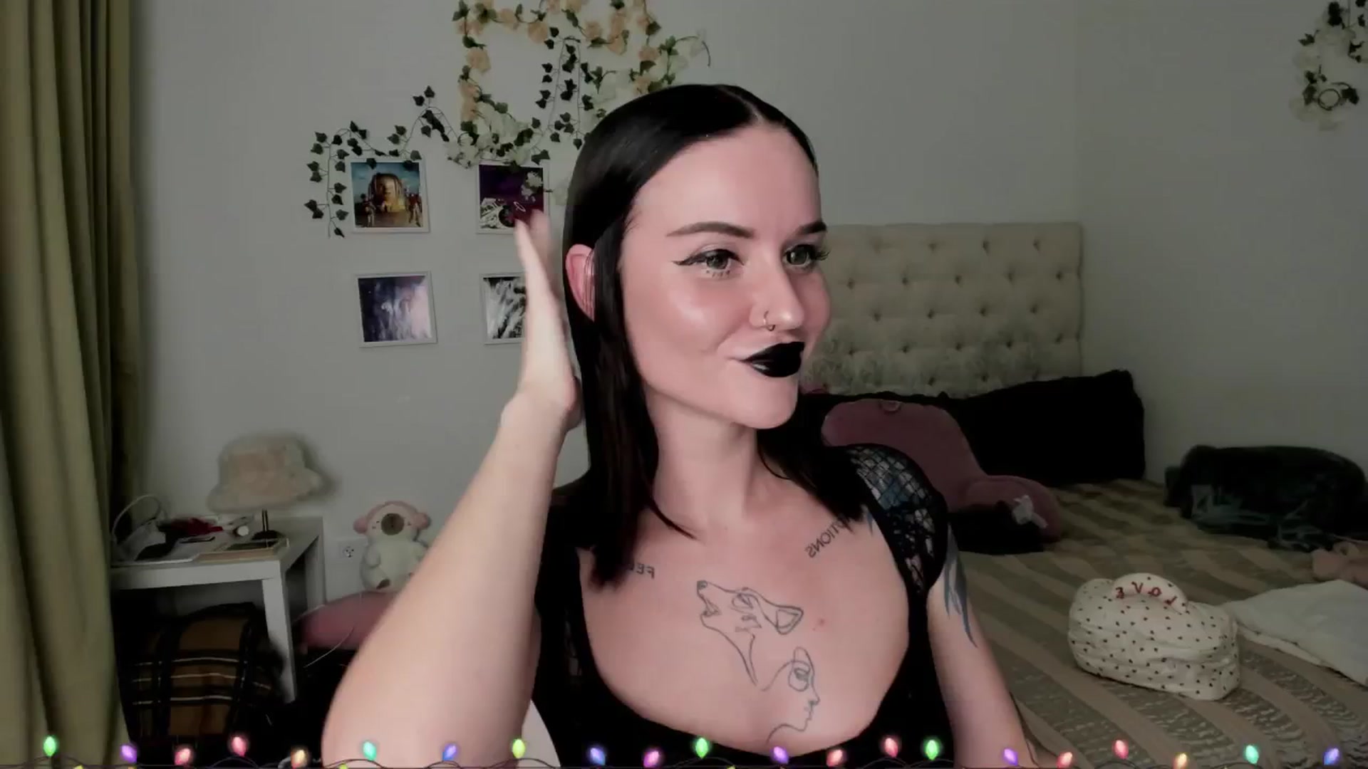Gallery image thumbnail from Ellaaaa's myfreecams stream on, 12/09/2025, 14:39 image 18 of 20