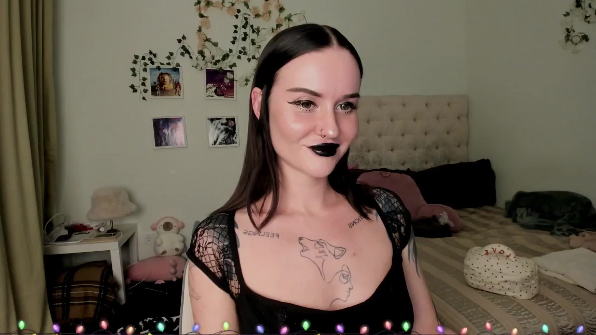 Gallery image thumbnail from Ellaaaa's myfreecams stream on, 12/09/2025, 14:39 image 13 of 20