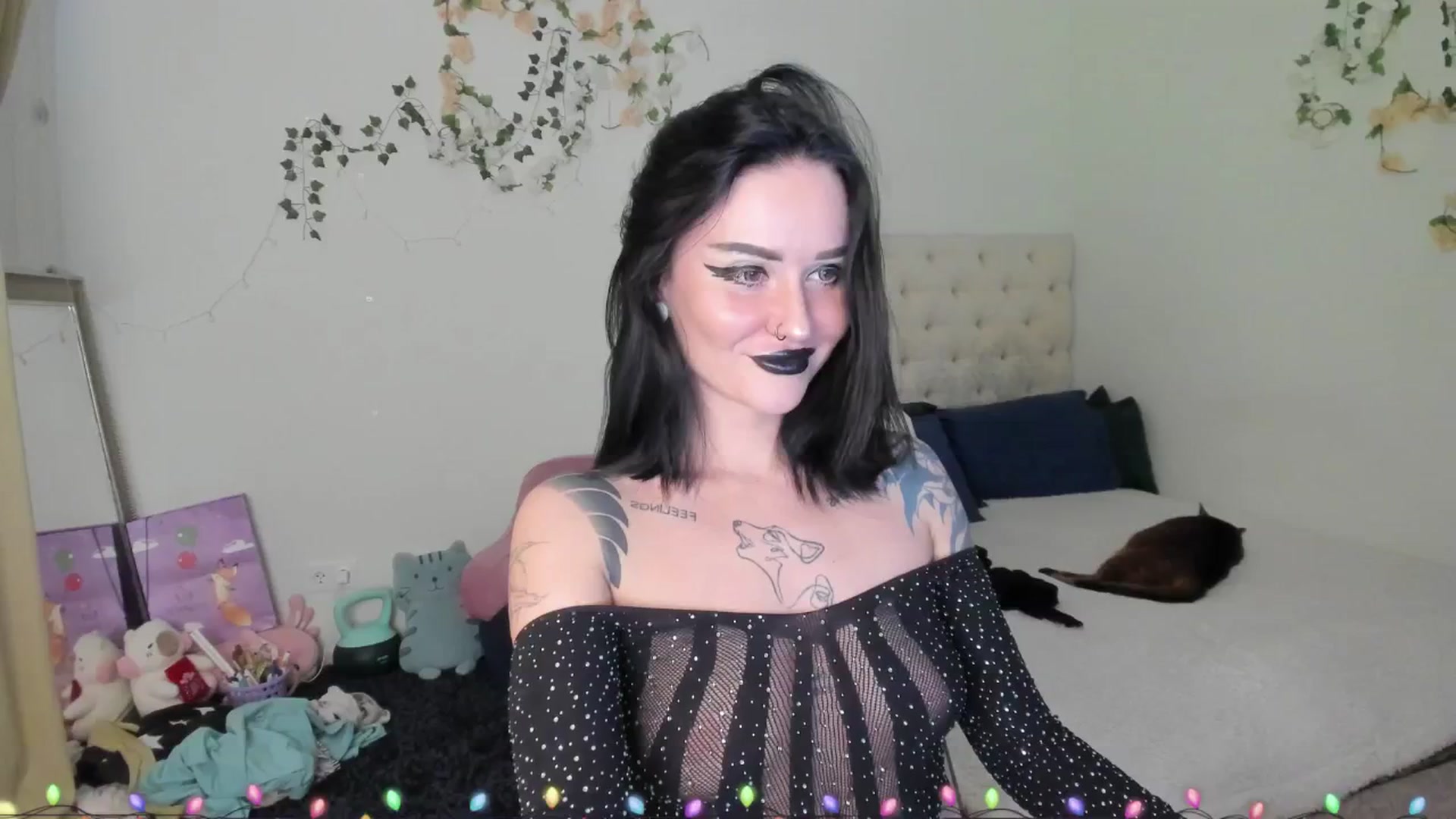 Gallery image thumbnail from Ellaaaa's myfreecams stream on, 01/04/2026, 10:49 image 14 of 20
