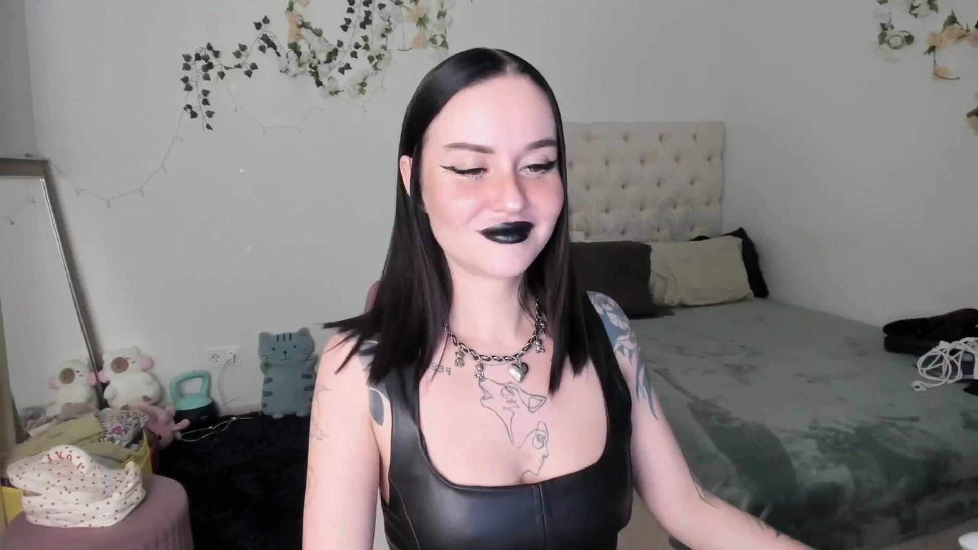 Gallery image thumbnail from Ellaaaa's myfreecams stream on, 01/21/2026, 10:11 image 7 of 20