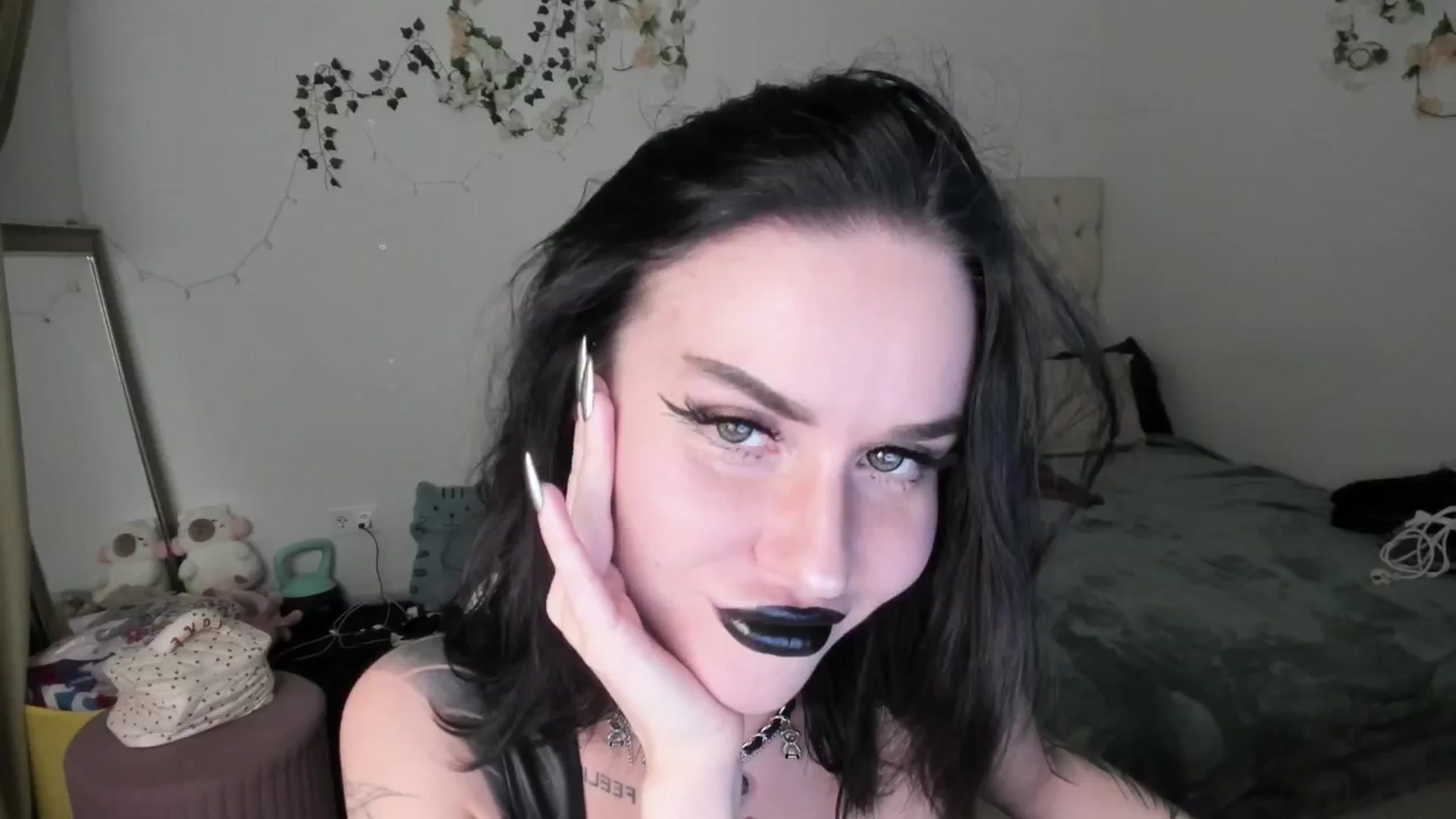 Gallery image thumbnail from Ellaaaa's myfreecams stream on, 01/21/2026, 15:19 image 2 of 20