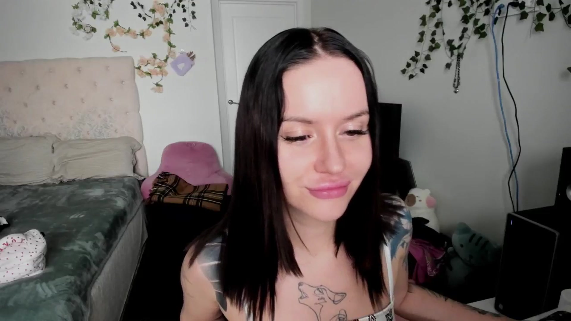 Gallery image thumbnail from Ellaaaa's myfreecams stream on, 02/09/2026, 09:27 image 8 of 20
