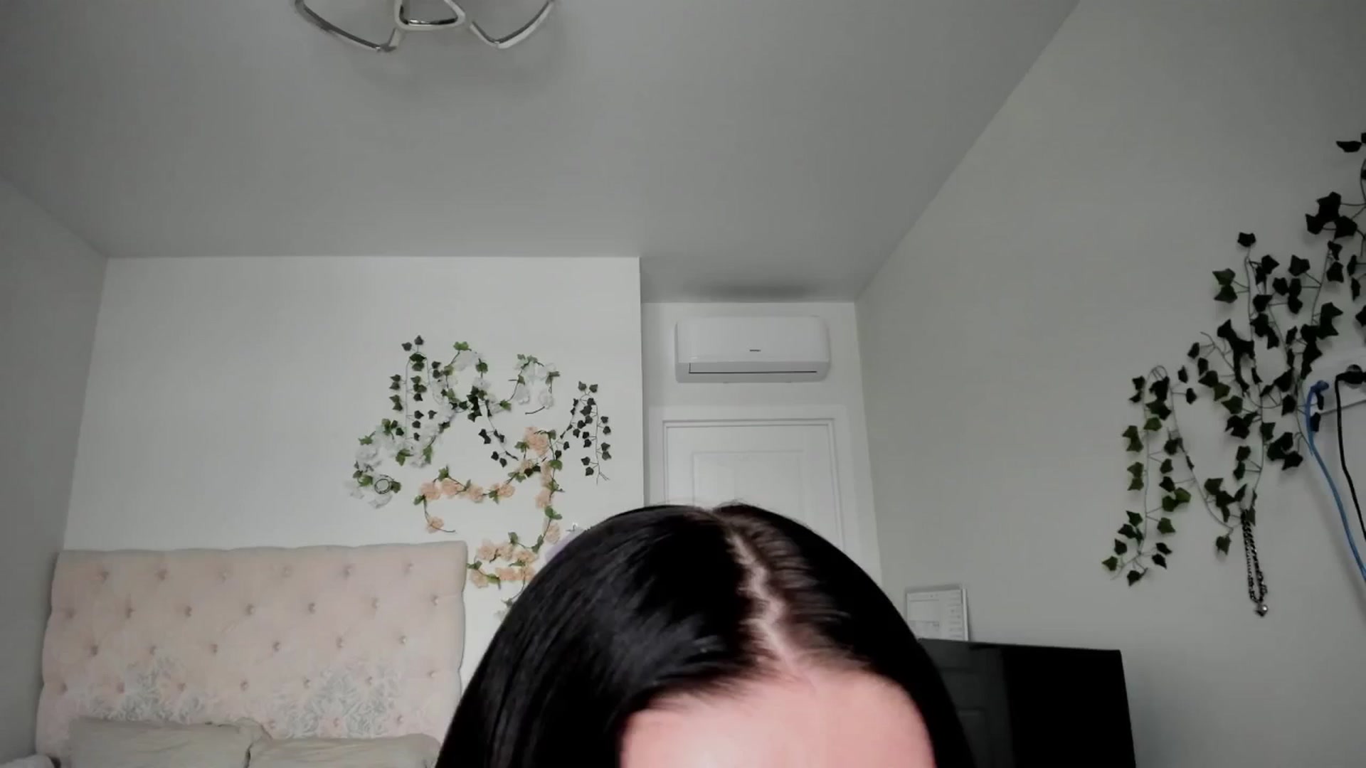 Gallery image thumbnail from Ellaaaa's myfreecams stream on, 02/09/2026, 10:36 image 4 of 20