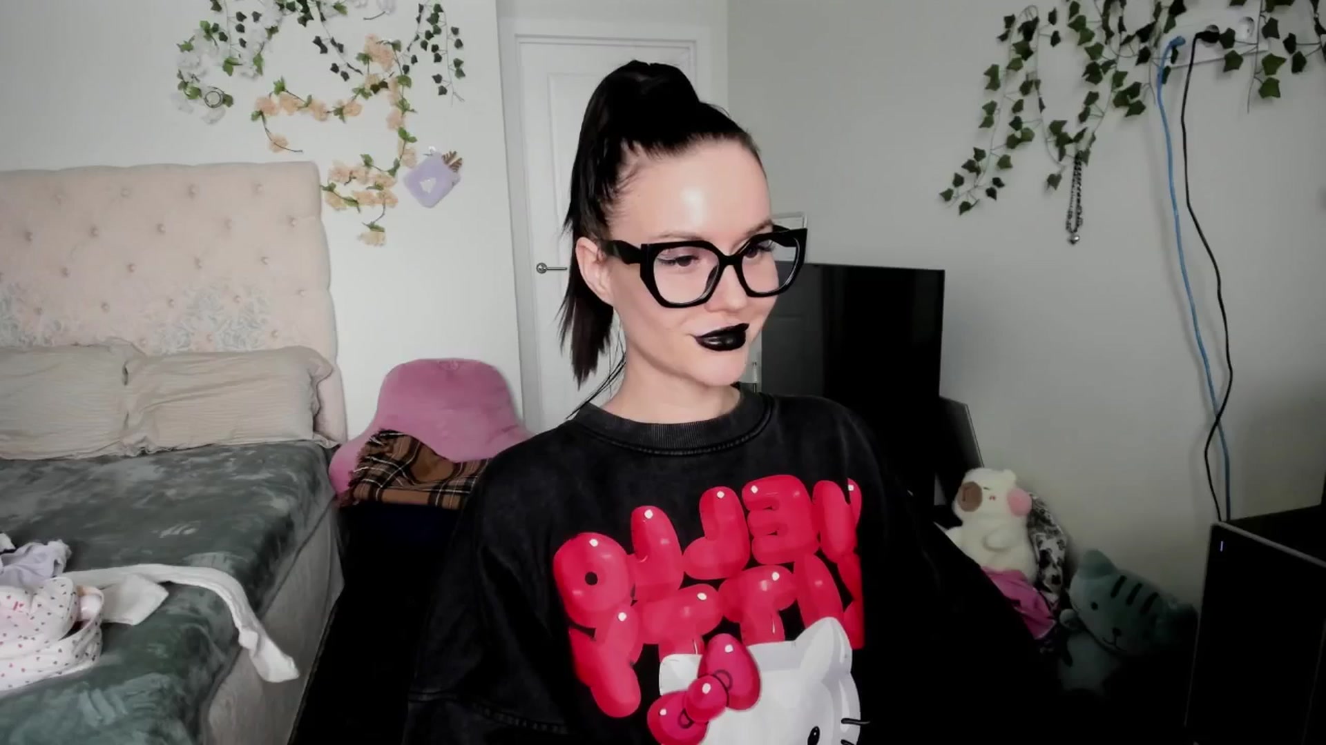Gallery image thumbnail from Ellaaaa's myfreecams stream on, 02/09/2026, 10:36 image 16 of 20