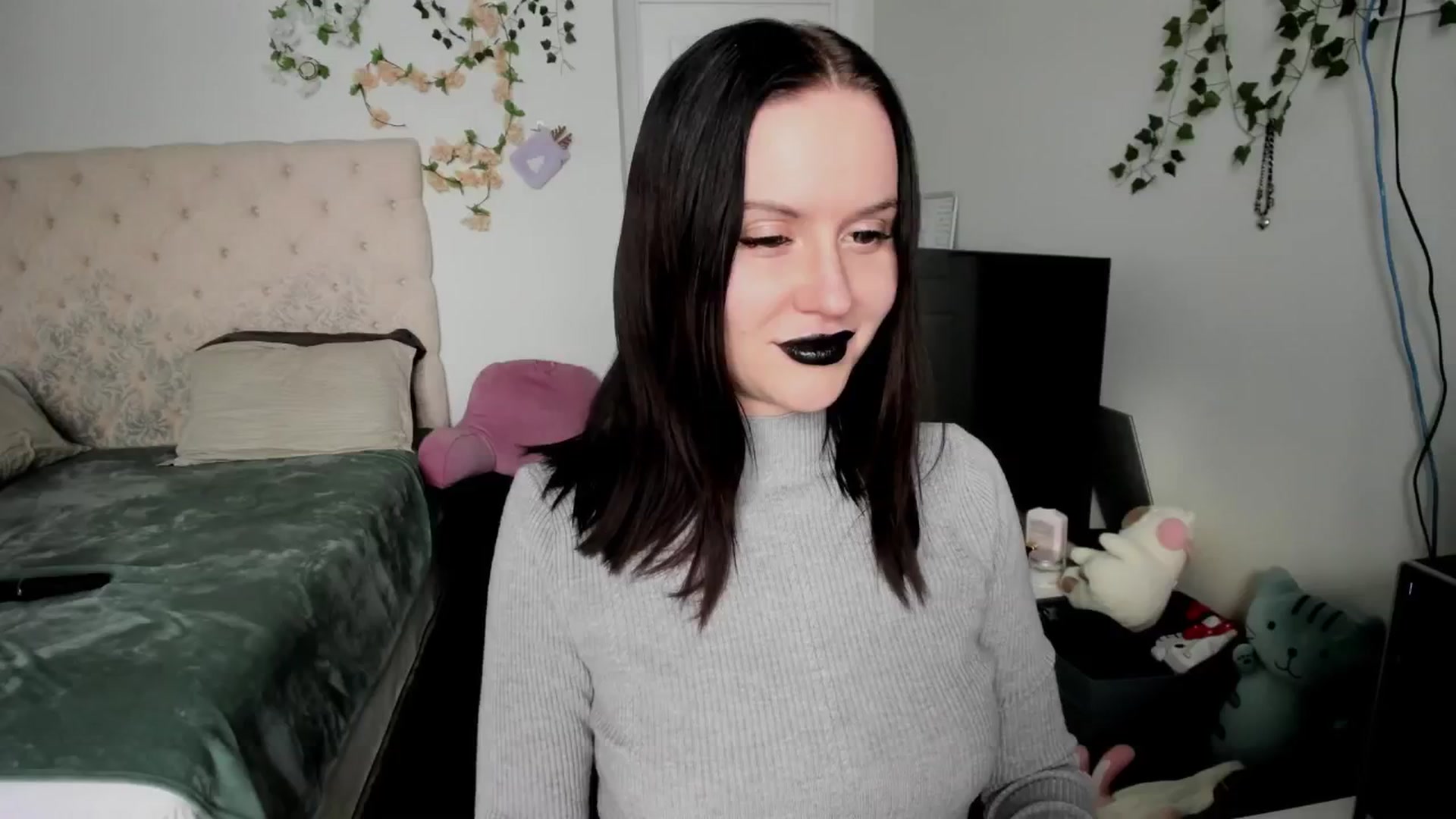 Gallery image thumbnail from Ellaaaa's myfreecams stream on, 02/10/2026, 12:53 image 5 of 20