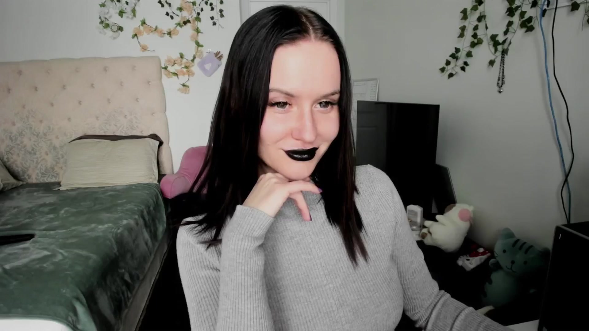 Gallery image thumbnail from Ellaaaa's myfreecams stream on, 02/10/2026, 12:53 image 13 of 20