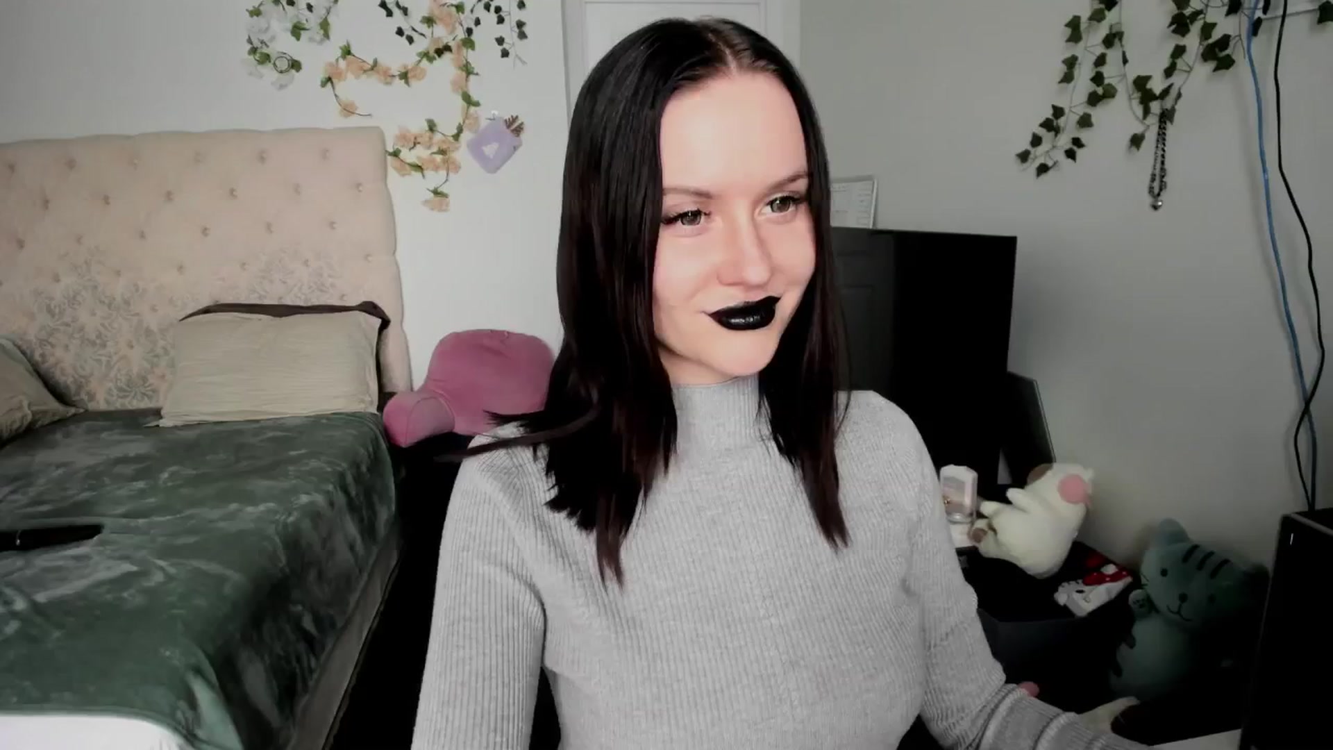 Gallery image thumbnail from Ellaaaa's myfreecams stream on, 02/10/2026, 12:53 image 7 of 20