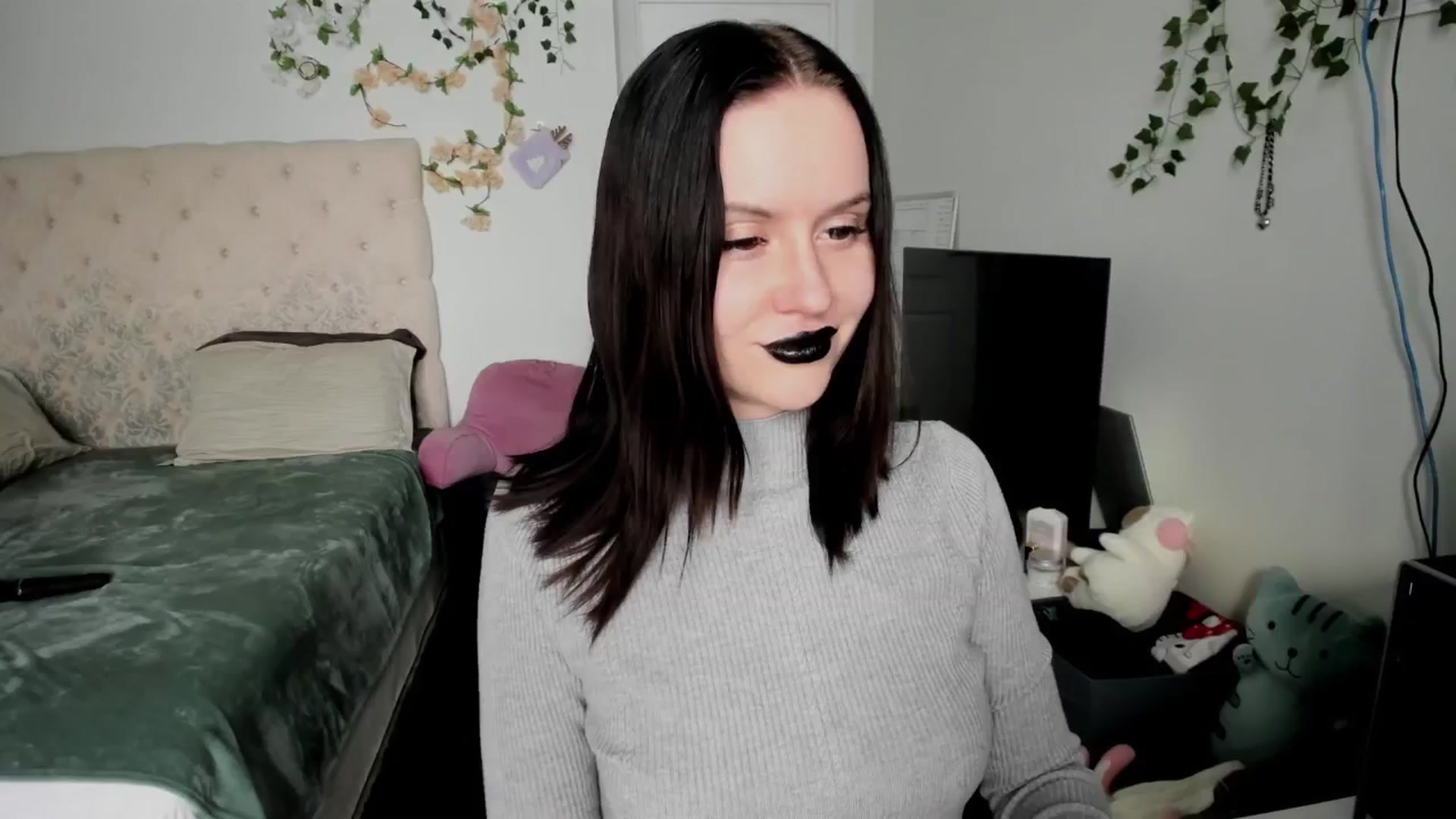 Gallery image thumbnail from Ellaaaa's myfreecams stream on, 02/10/2026, 12:53 image 4 of 20
