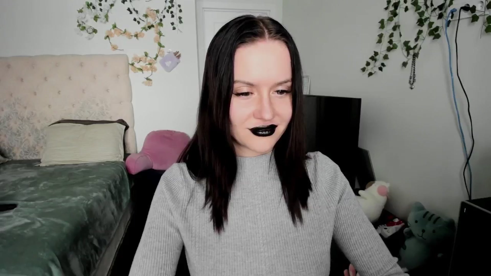 Gallery image thumbnail from Ellaaaa's myfreecams stream on, 02/10/2026, 12:53 image 17 of 20