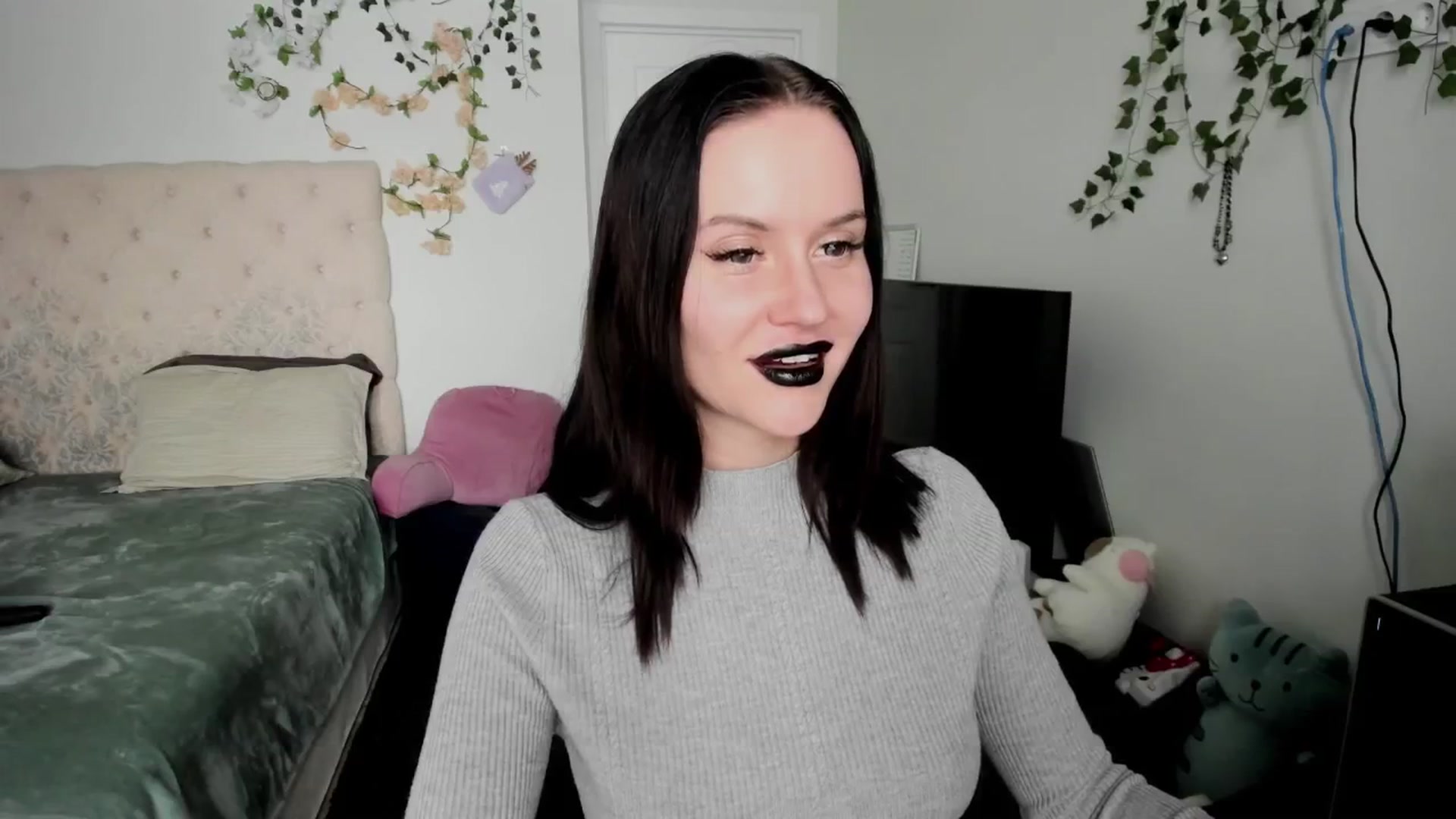 Gallery image thumbnail from Ellaaaa's myfreecams stream on, 02/10/2026, 12:53 image 15 of 20