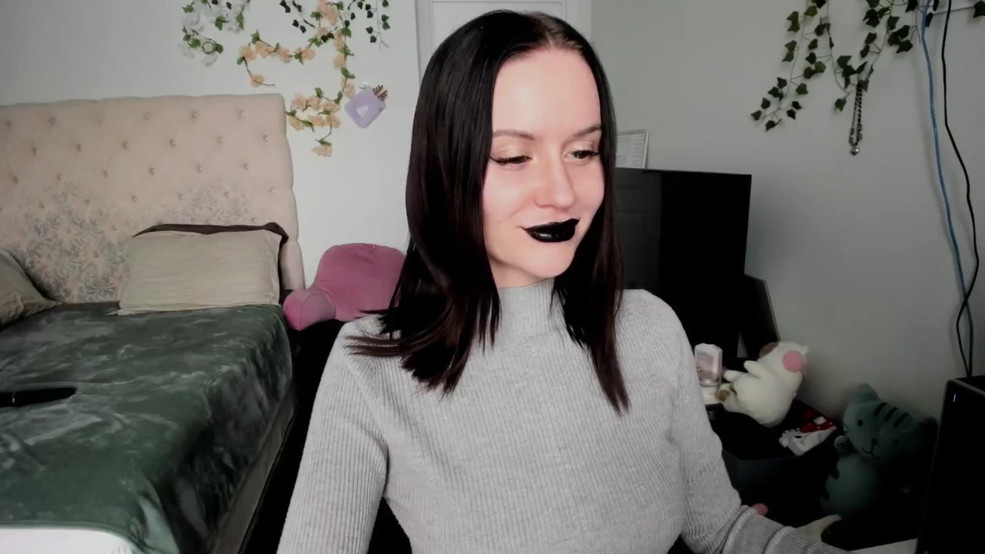 Gallery image thumbnail from Ellaaaa's myfreecams stream on, 02/10/2026, 12:53 image 8 of 20