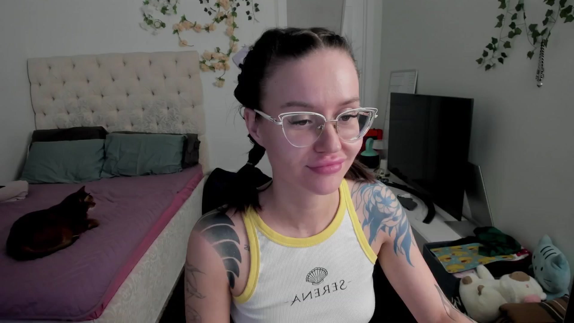 Gallery image thumbnail from Ellaaaa's myfreecams stream on, 02/11/2026, 14:53 image 13 of 20