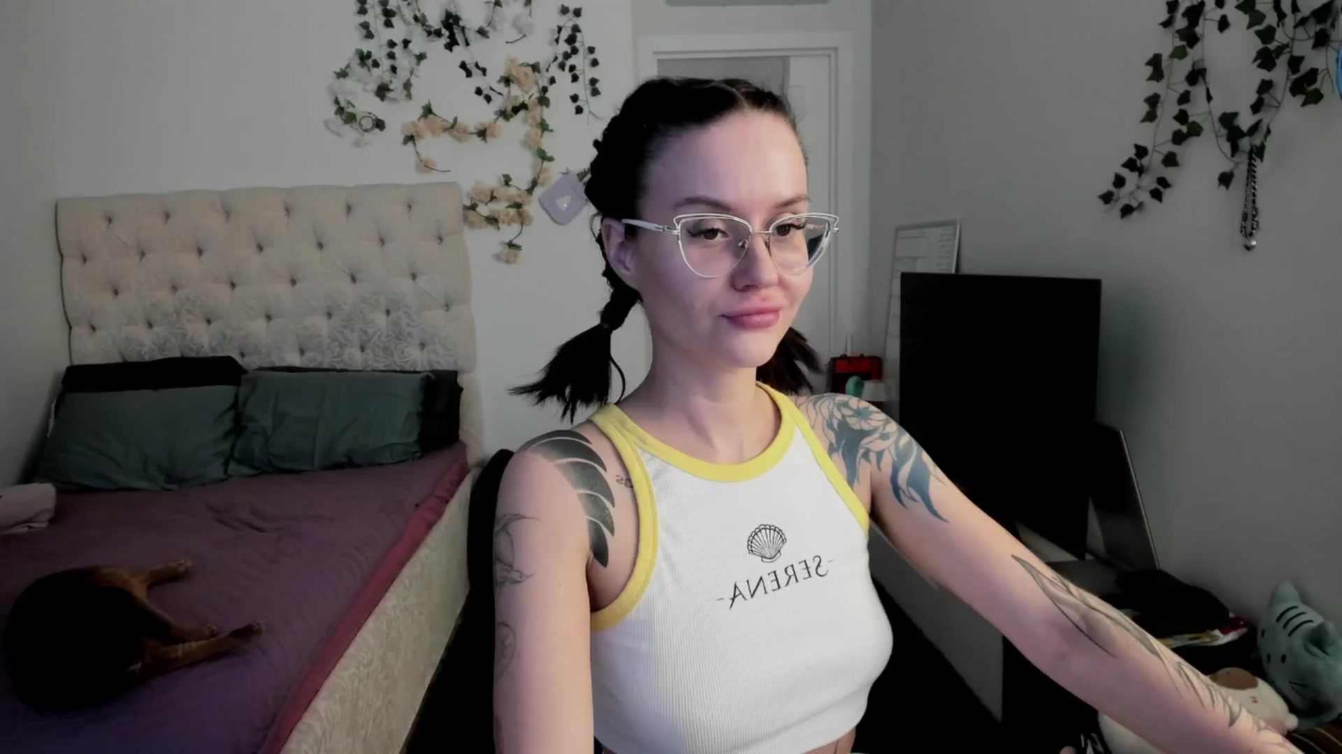 Gallery image thumbnail from Ellaaaa's myfreecams stream on, 02/11/2026, 14:53 image 1 of 20