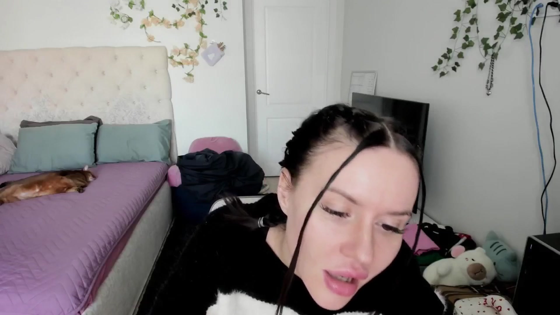 Gallery image thumbnail from Ellaaaa's myfreecams stream on, 02/13/2026, 09:03 image 19 of 20