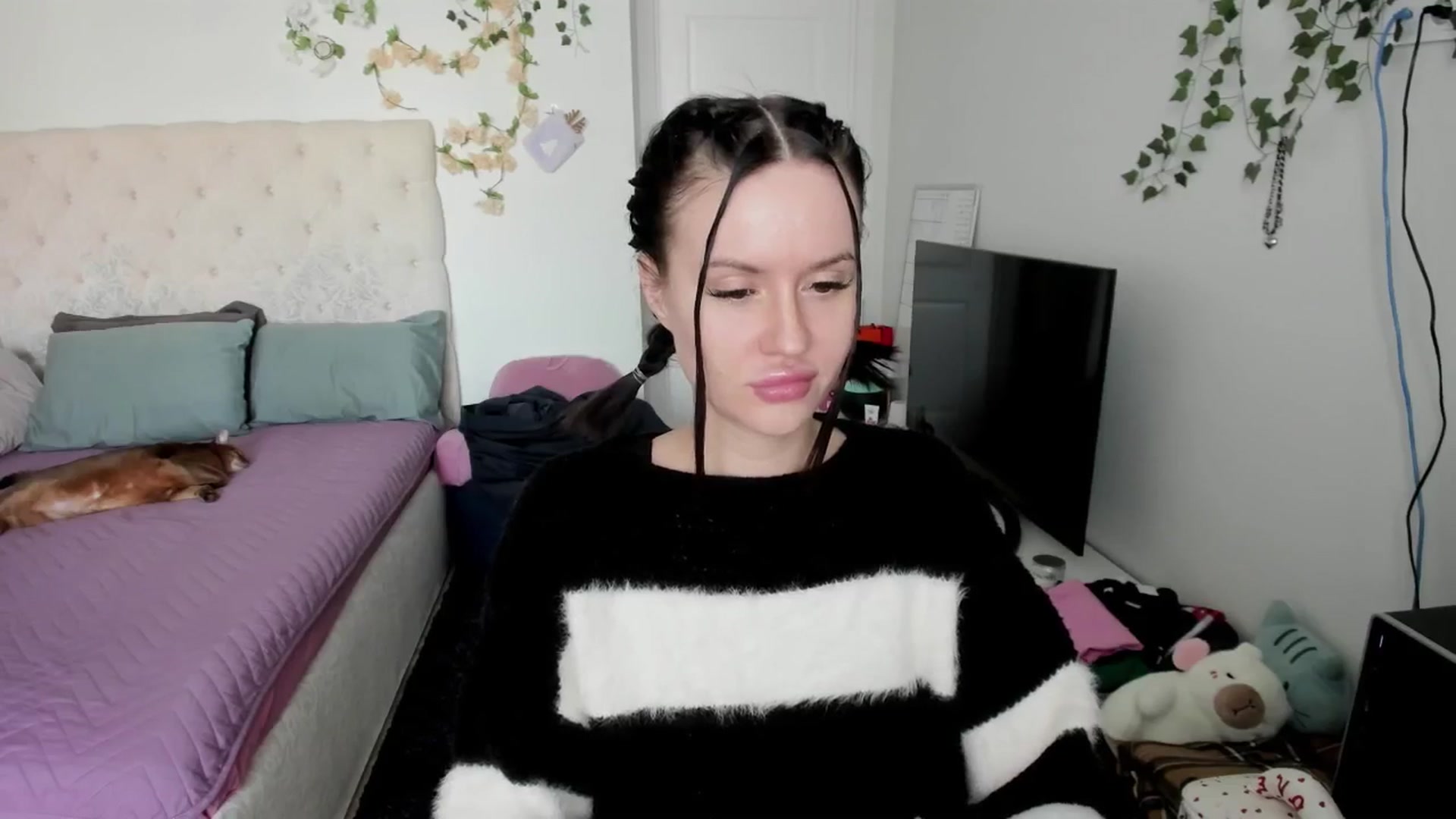 Gallery image thumbnail from Ellaaaa's myfreecams stream on, 02/13/2026, 09:03 image 20 of 20