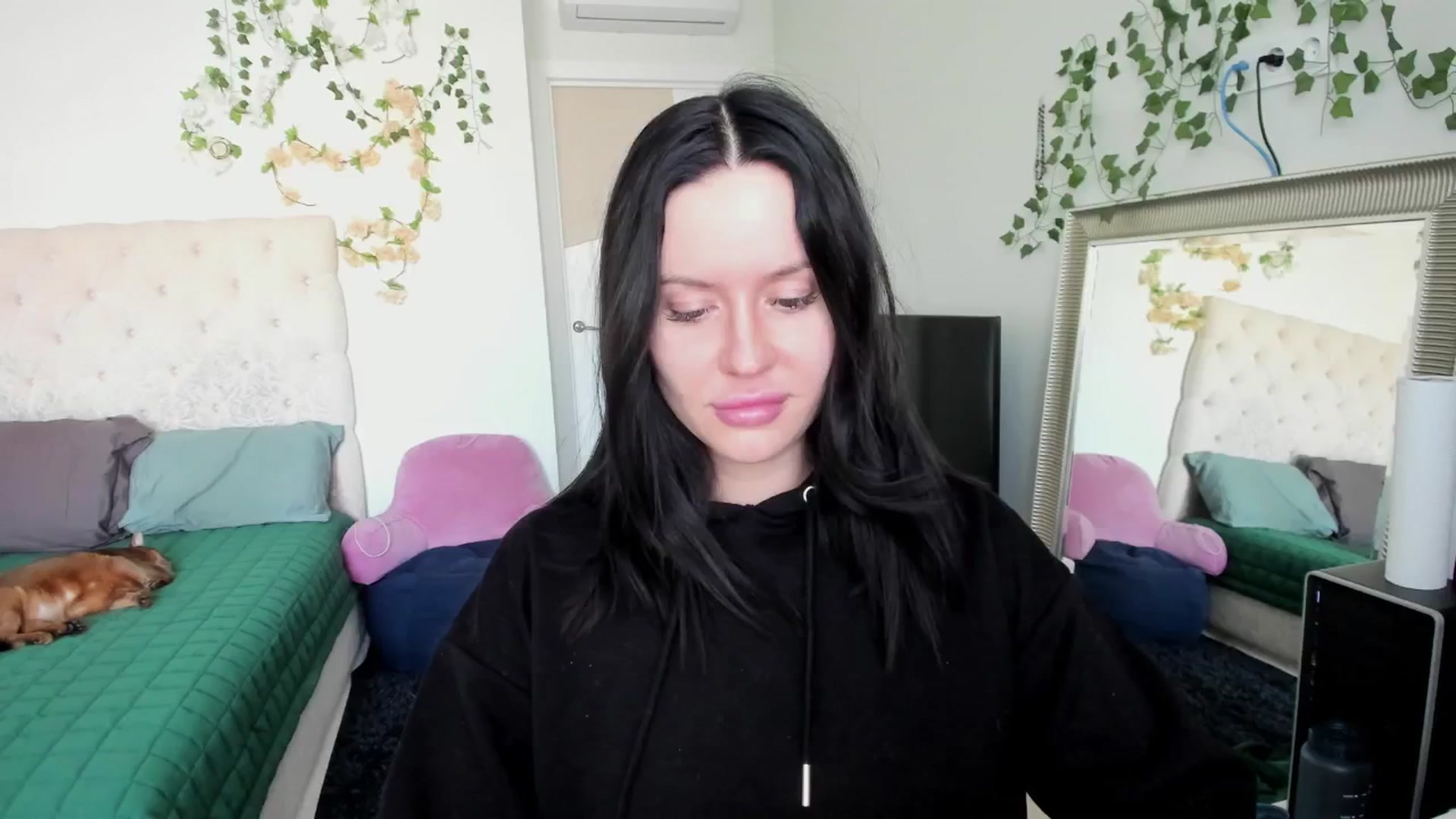 Gallery image thumbnail from Ellaaaa's myfreecams stream on, 02/25/2026, 08:18 image 13 of 20