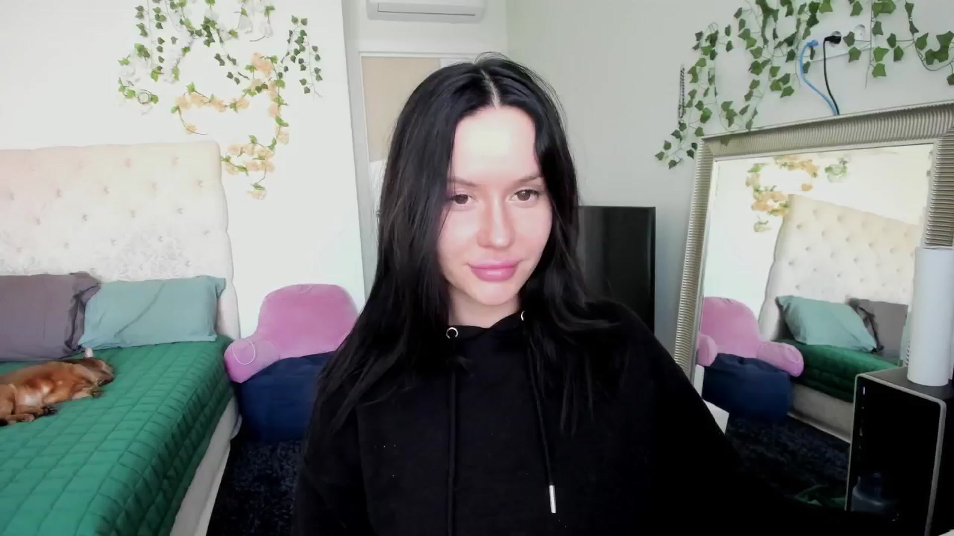 Gallery image thumbnail from Ellaaaa's myfreecams stream on, 02/25/2026, 08:18 image 17 of 20